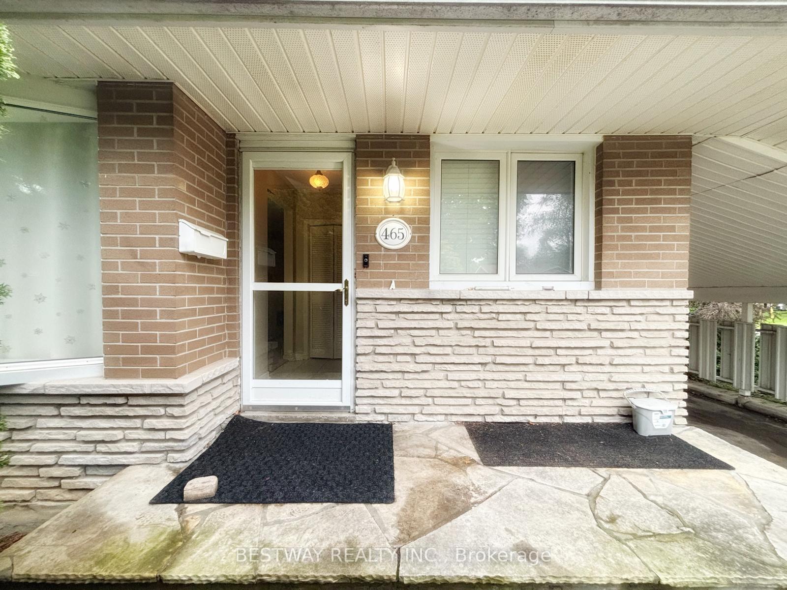 Photo of 465 Humewodd Avenue N