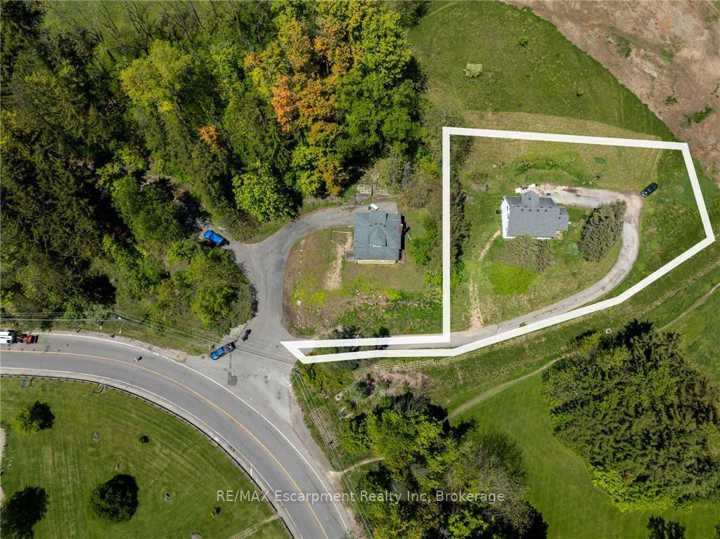 Photo of 193 Mill Street S