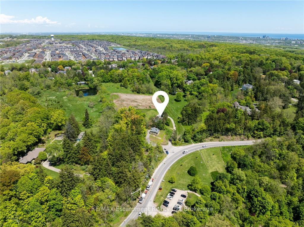 Photo 5 of 193 Mill Street S, Hamilton, Waterdown — HOMEH