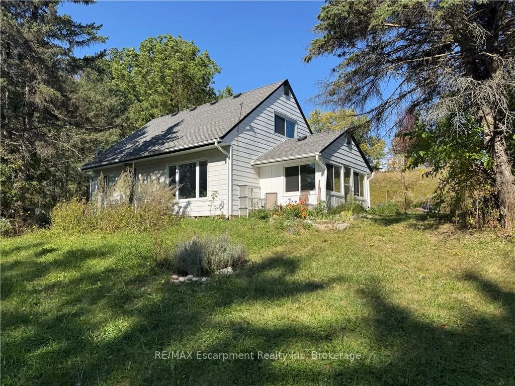 Photo 23 of 193 Mill Street S, Hamilton, Waterdown — HOMEH