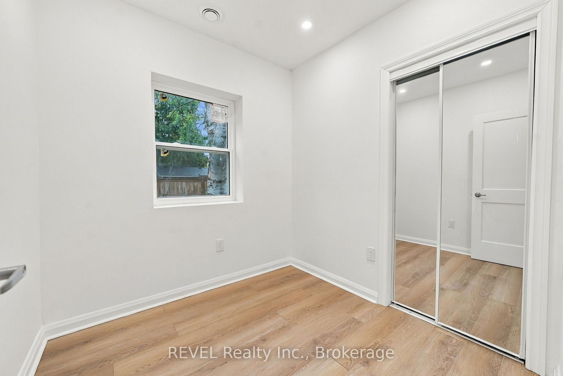 Photo 13 of 533A Carlton Street, St. Catharines, Carlton/Bunting — HOMEH