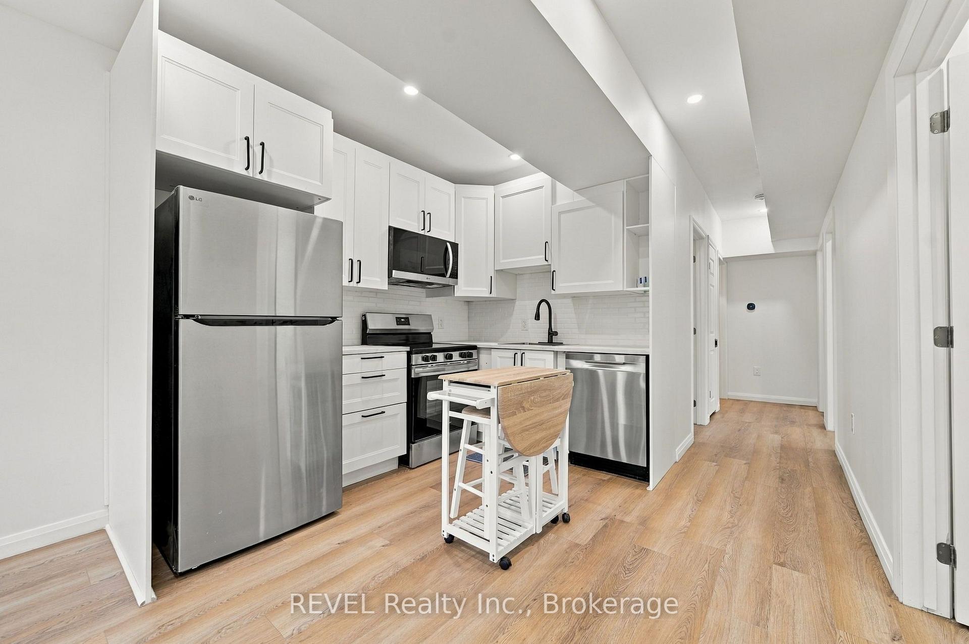 Photo 19 of 533A Carlton Street, St. Catharines, Carlton/Bunting — HOMEH
