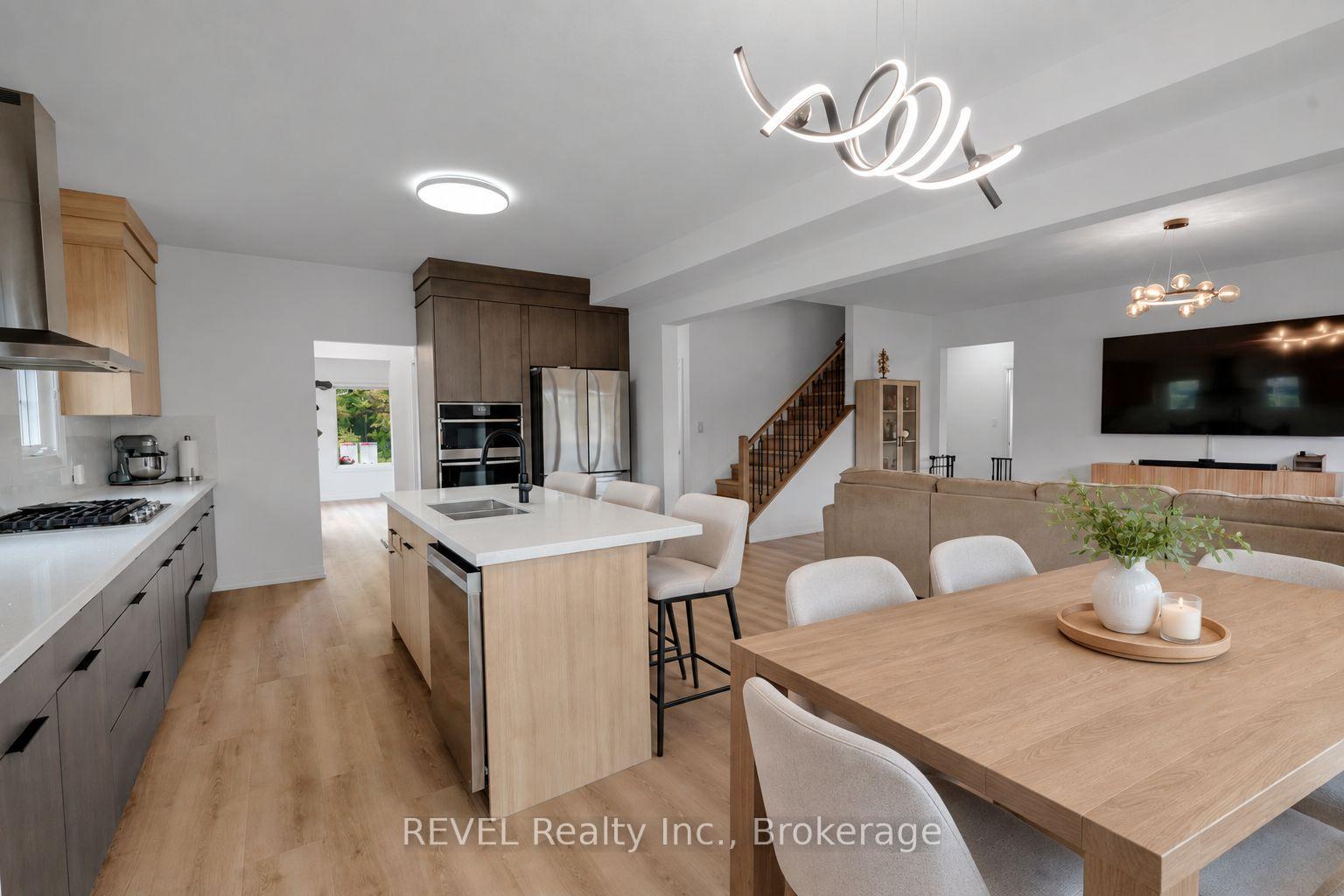 Photo 16 of 12 Westcott Road, Welland, West Welland — HOMEH