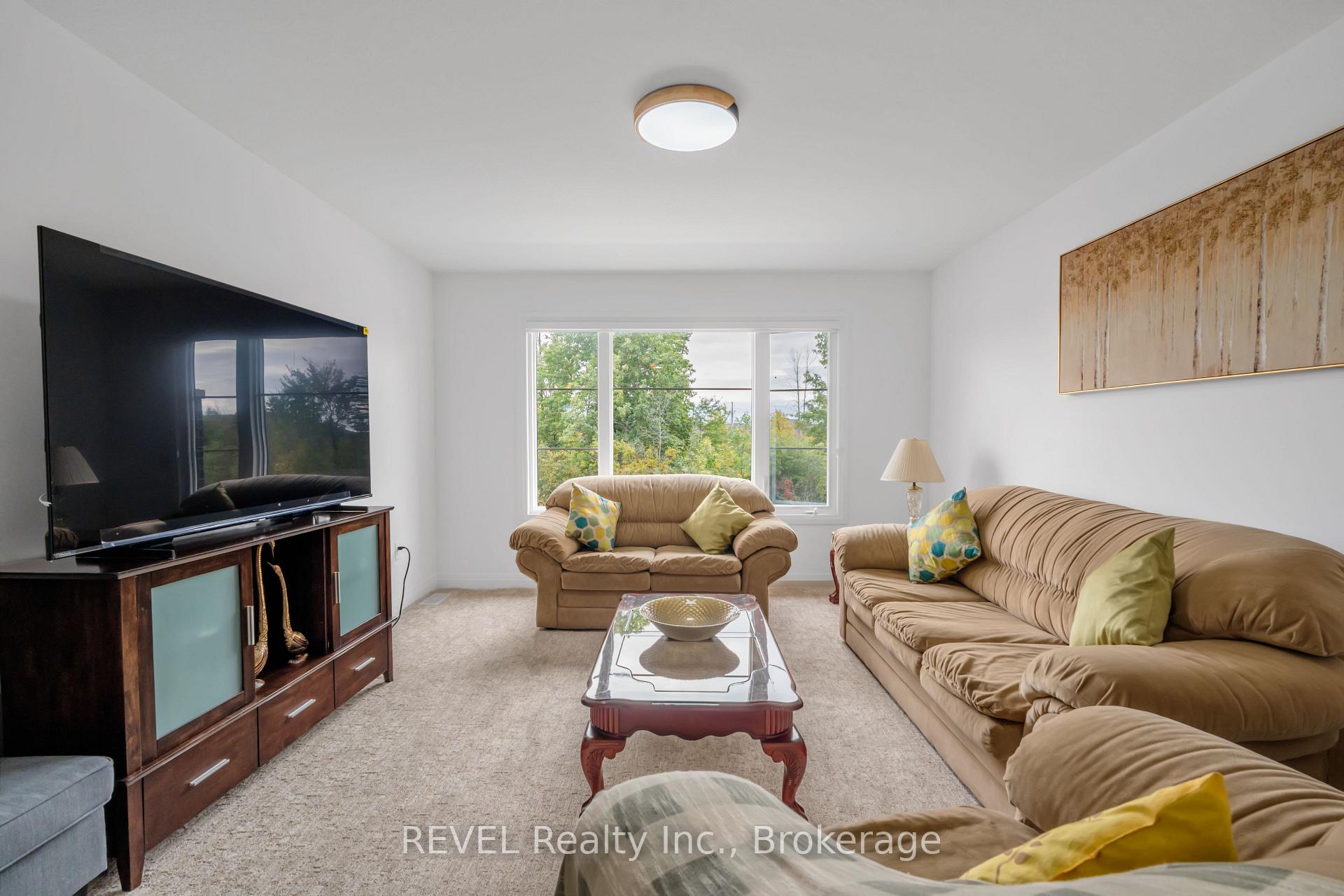 Photo 19 of 12 Westcott Road, Welland, West Welland — HOMEH