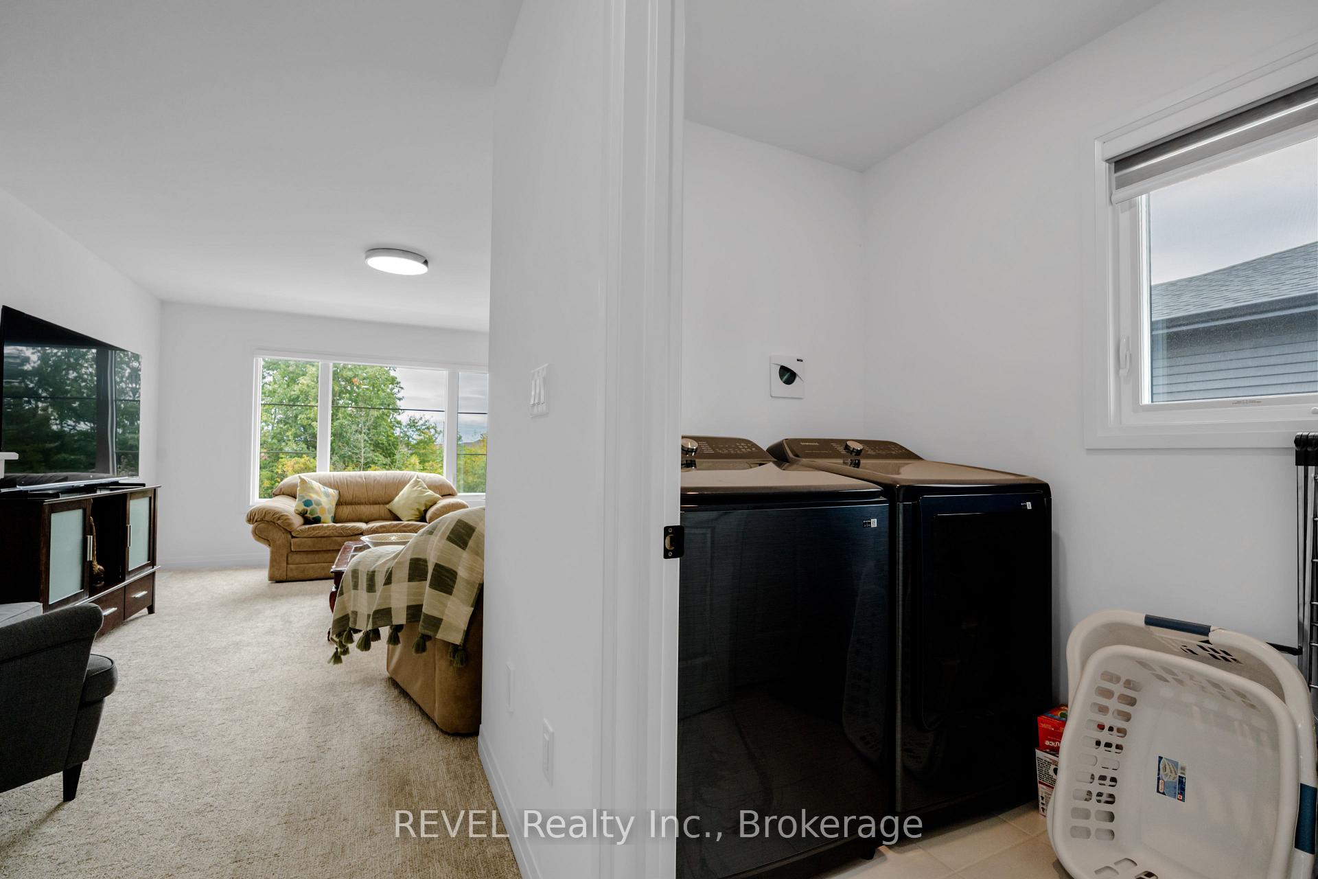 Photo 22 of 12 Westcott Road, Welland, West Welland — HOMEH