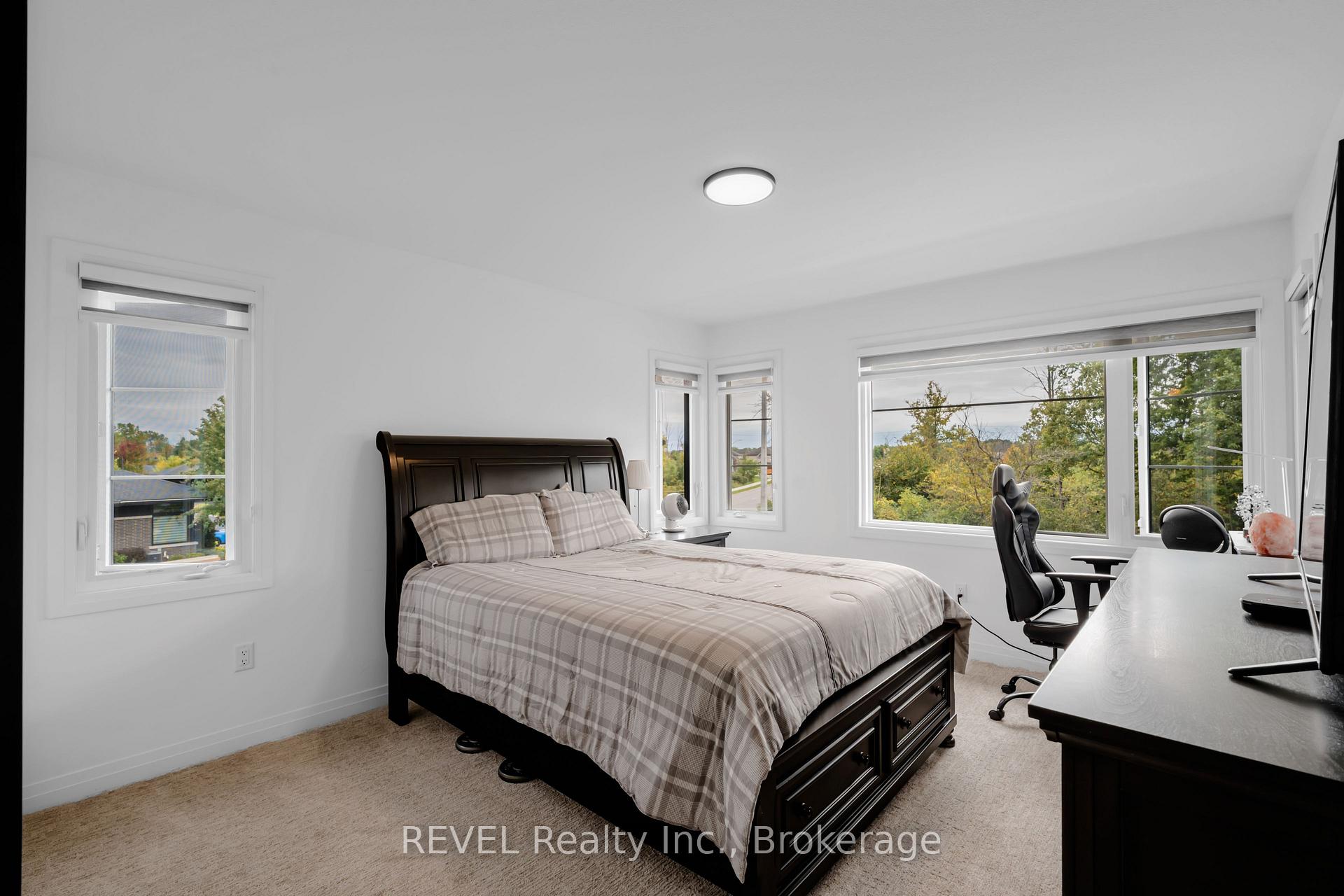 Photo 32 of 12 Westcott Road, Welland, West Welland — HOMEH