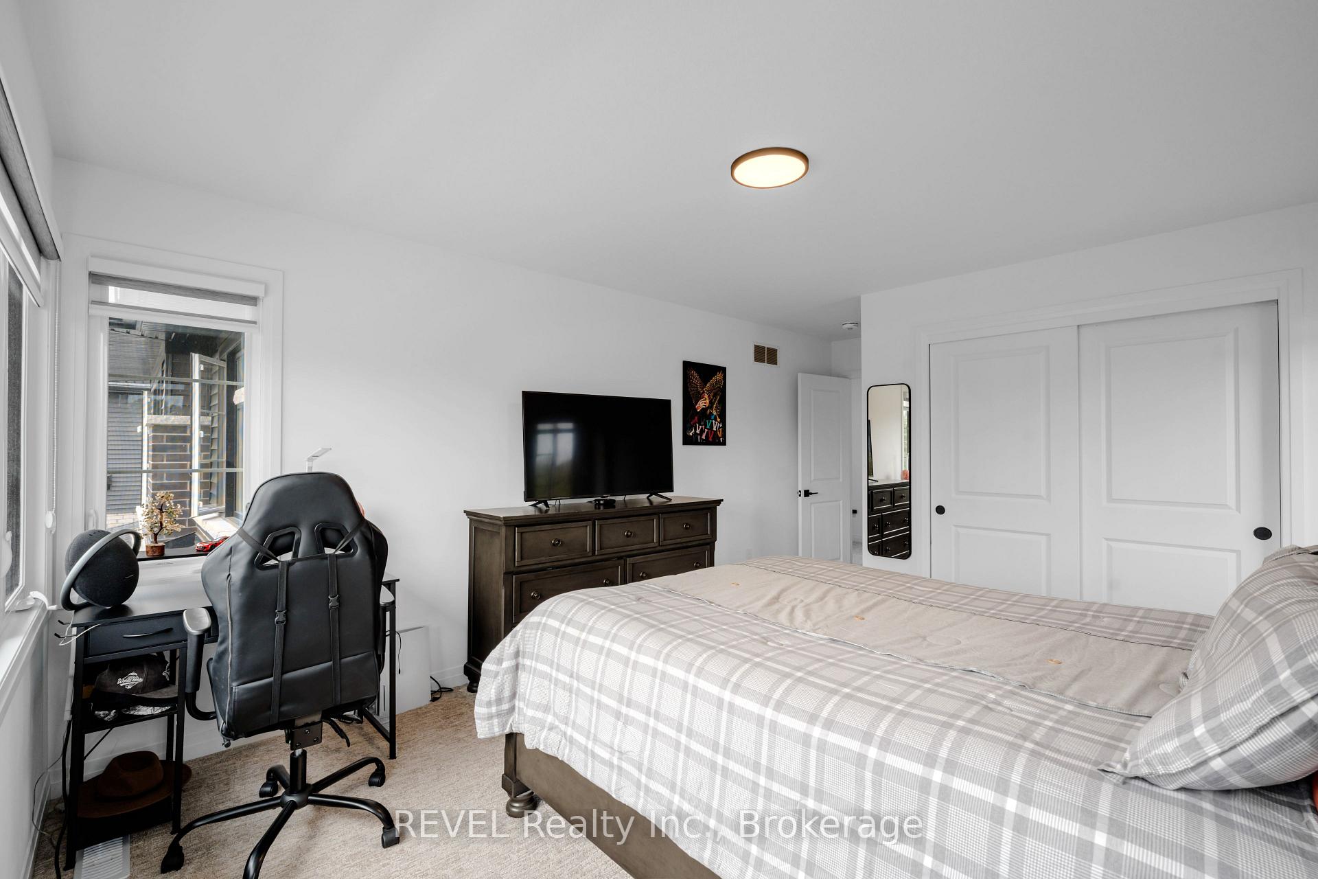 Photo 33 of 12 Westcott Road, Welland, West Welland — HOMEH