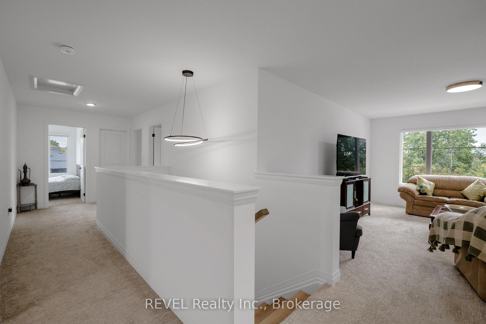 Photo 37 of 12 Westcott Road, Welland, West Welland — HOMEH