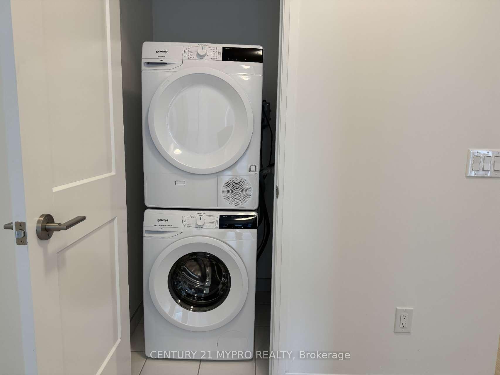 Photo 5 of Unit 2509, 8 Widmer Street, Toronto, Waterfront Communities — HOMEH