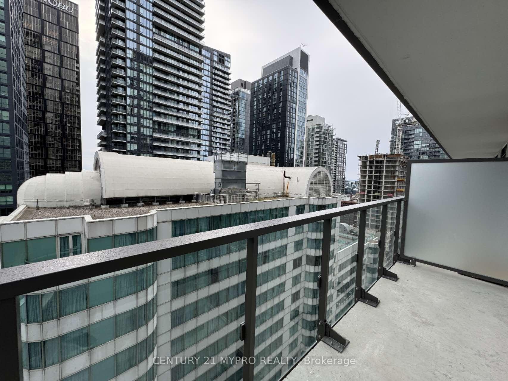 Photo 7 of Unit 2509, 8 Widmer Street, Toronto, Waterfront Communities — HOMEH