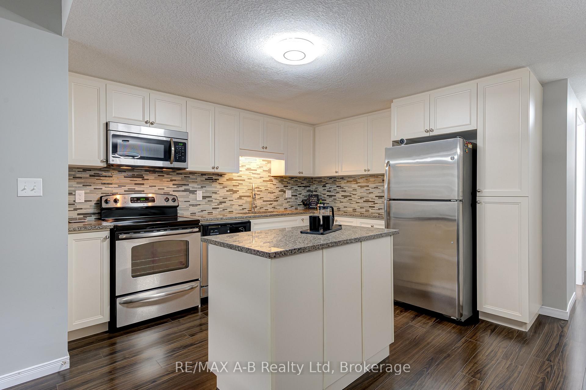 Photo 15 of Unit H, 242 Rachel Crescent, Kitchener, Trussler — HOMEH