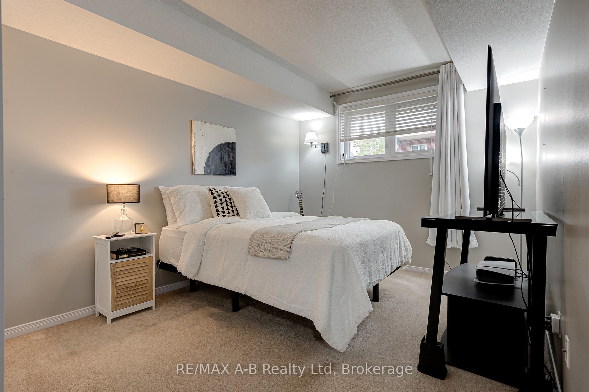 Photo 23 of Unit H, 242 Rachel Crescent, Kitchener, Trussler — HOMEH