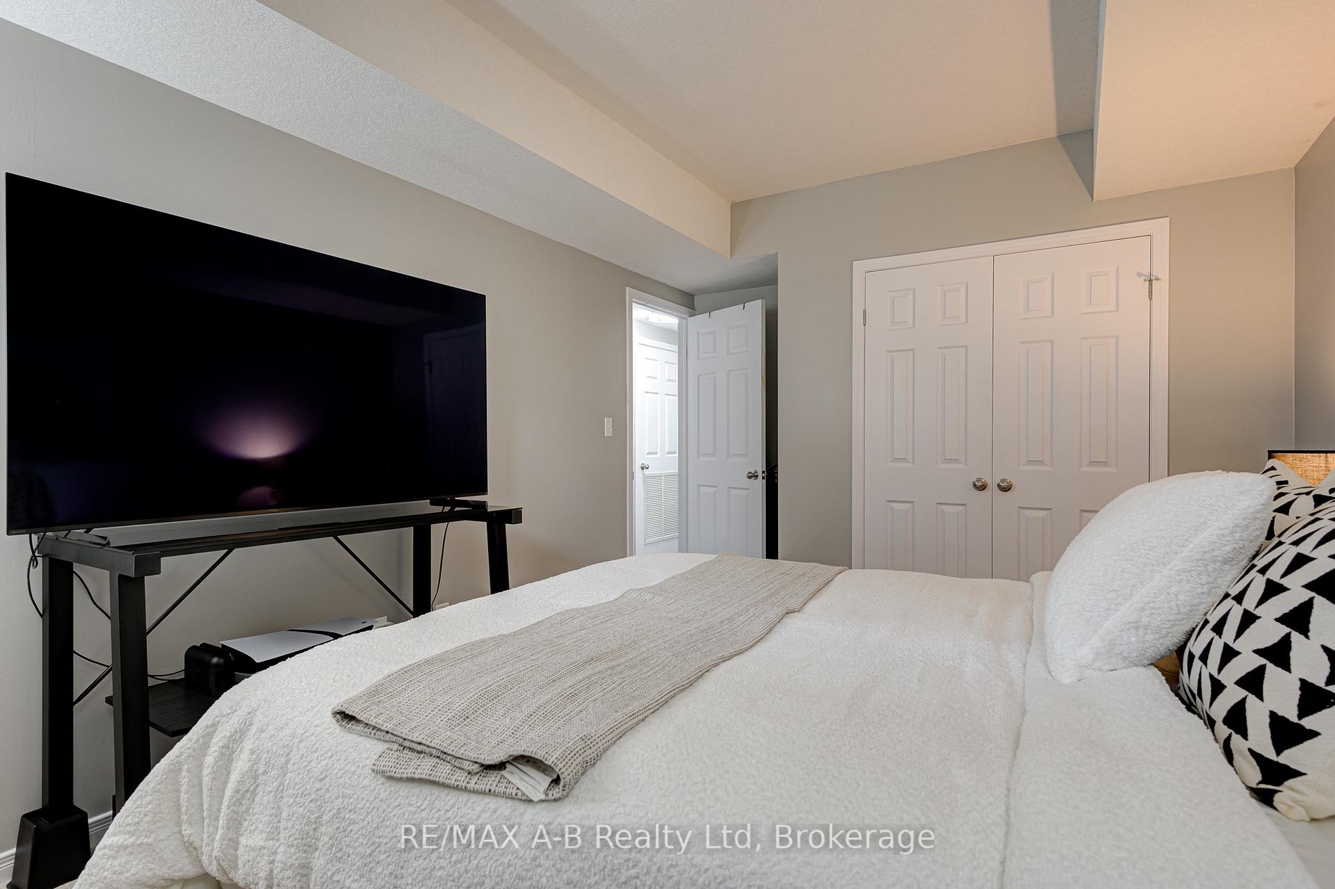 Photo 25 of Unit H, 242 Rachel Crescent, Kitchener, Trussler — HOMEH