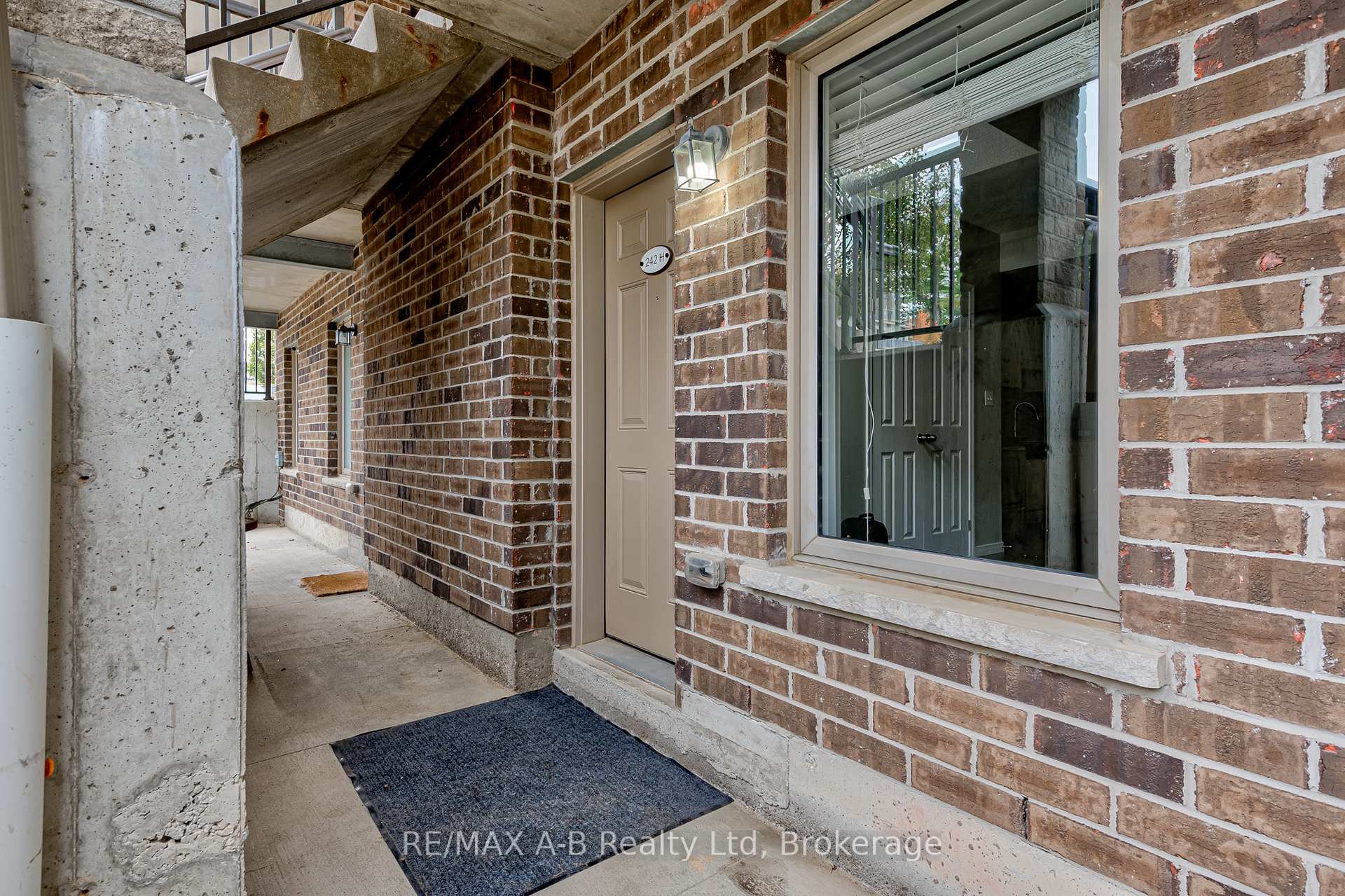Photo 32 of Unit H, 242 Rachel Crescent, Kitchener, Trussler — HOMEH