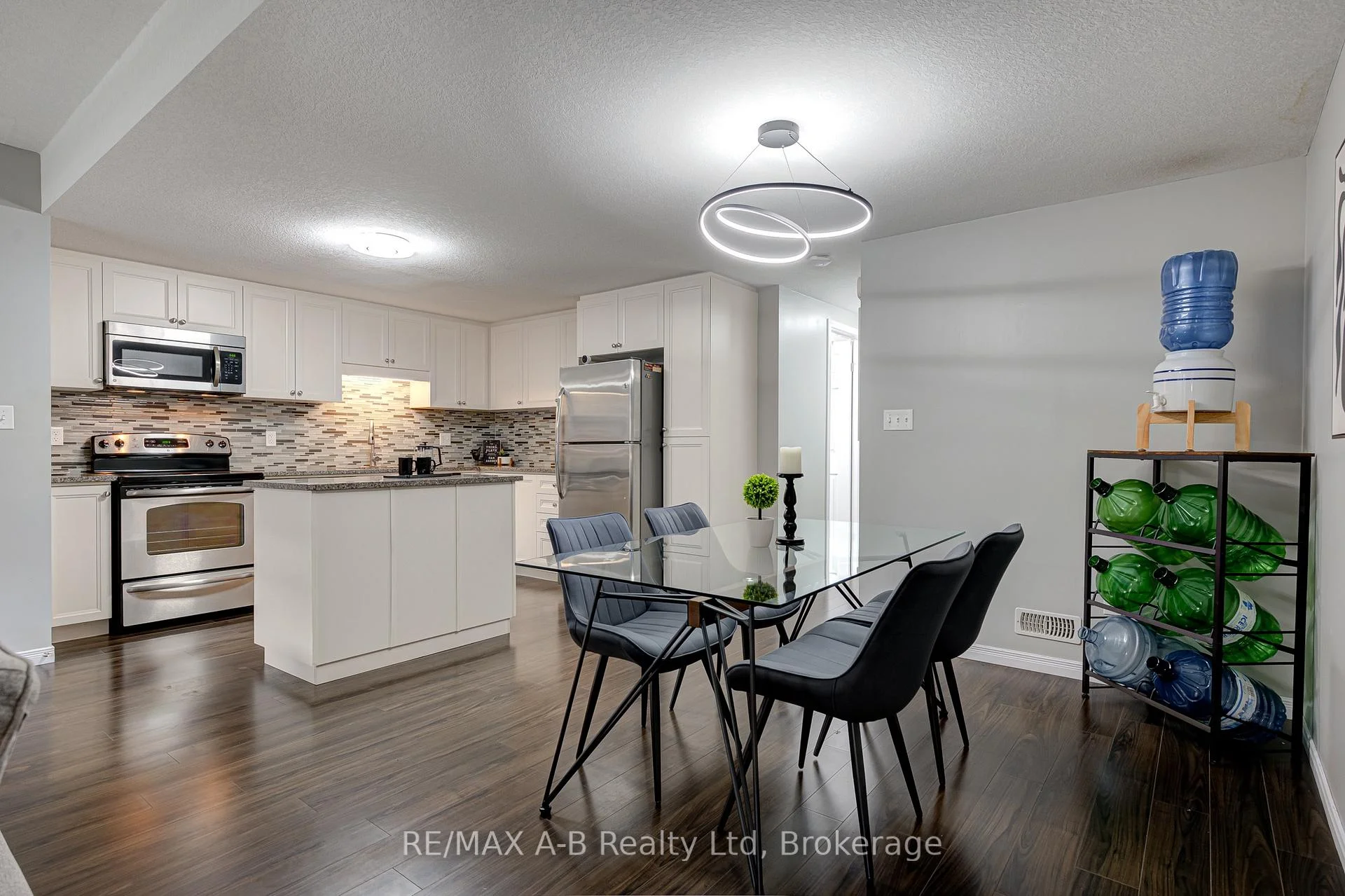 Photo 12 of Unit H, 242 Rachel Crescent, Kitchener, Trussler — HOMEH