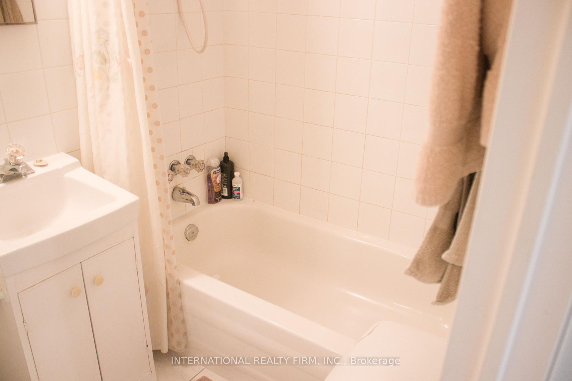 Photo 15 of Unit 1111, 50 Lotherton Pathway, North York, Yorkdale-Glen Park — HOMEH