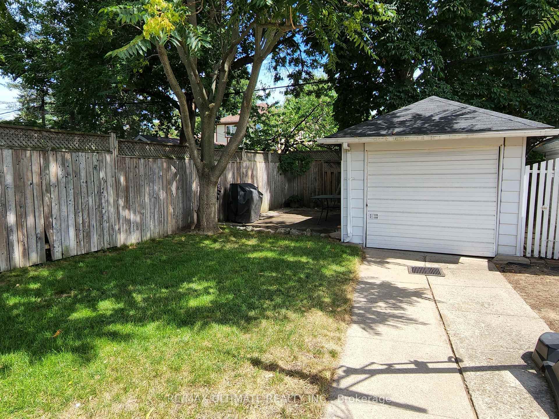 Photo 4 of 45 Warland Avenue, Toronto, East York — HOMEH