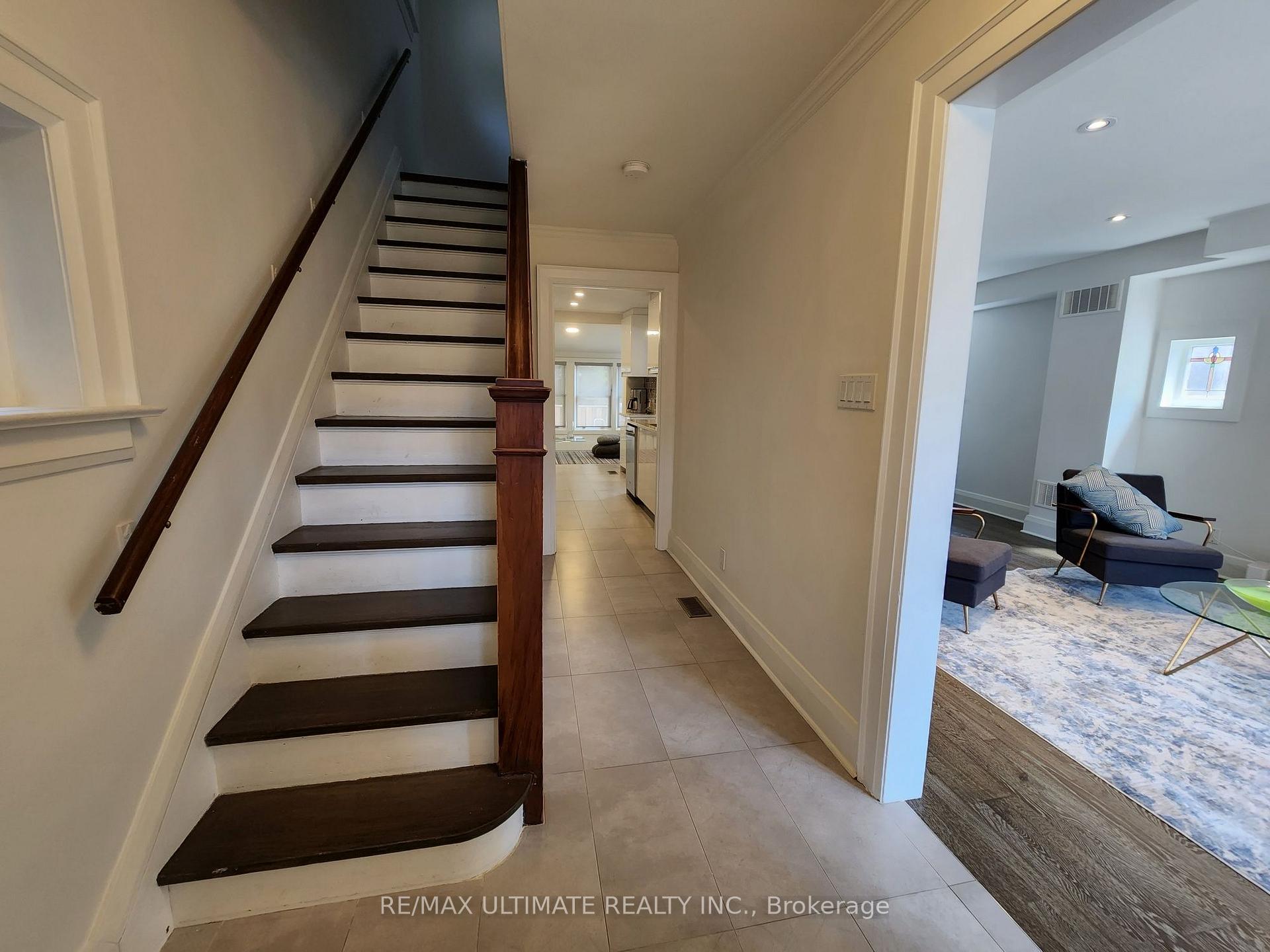 Photo 7 of 45 Warland Avenue, Toronto, East York — HOMEH