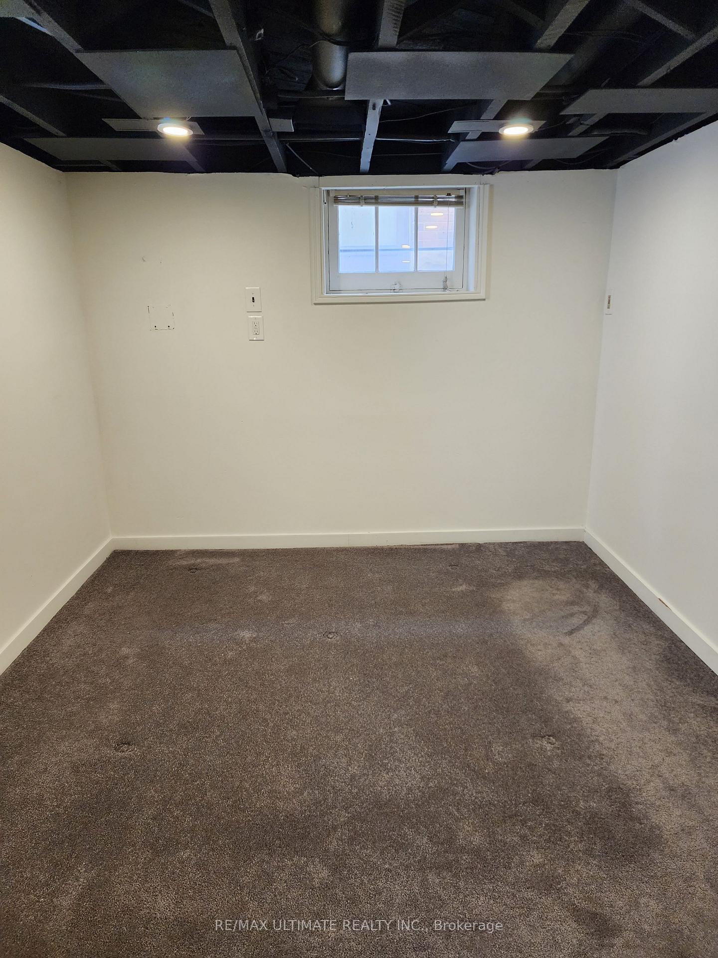 Photo 16 of 45 Warland Avenue, Toronto, East York — HOMEH