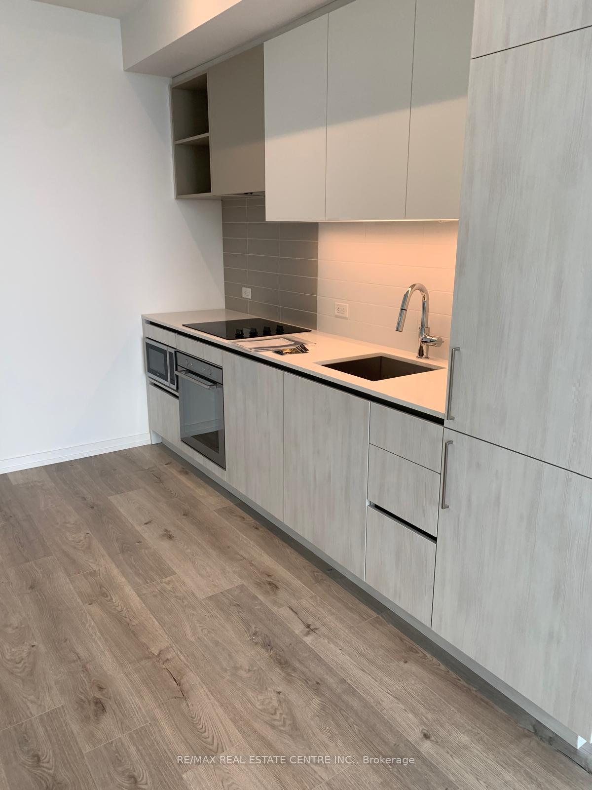 Photo 3 of Unit 3001, 7890 Jane Street, Vaughan, Vaughan Corporate Centre — HOMEH