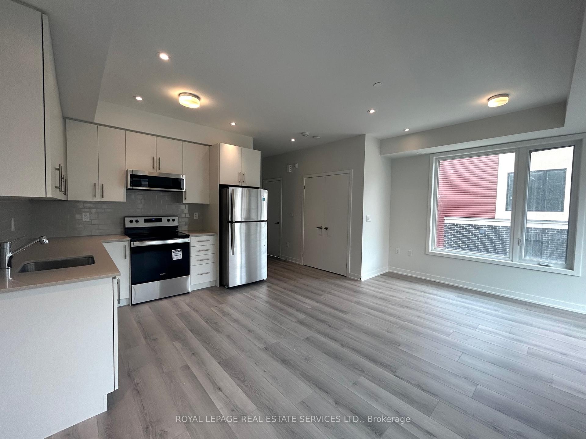 Photo 1 of Unit 18, 3405 Ridgeway Drive, Mississauga, Erin Mills — HOMEH