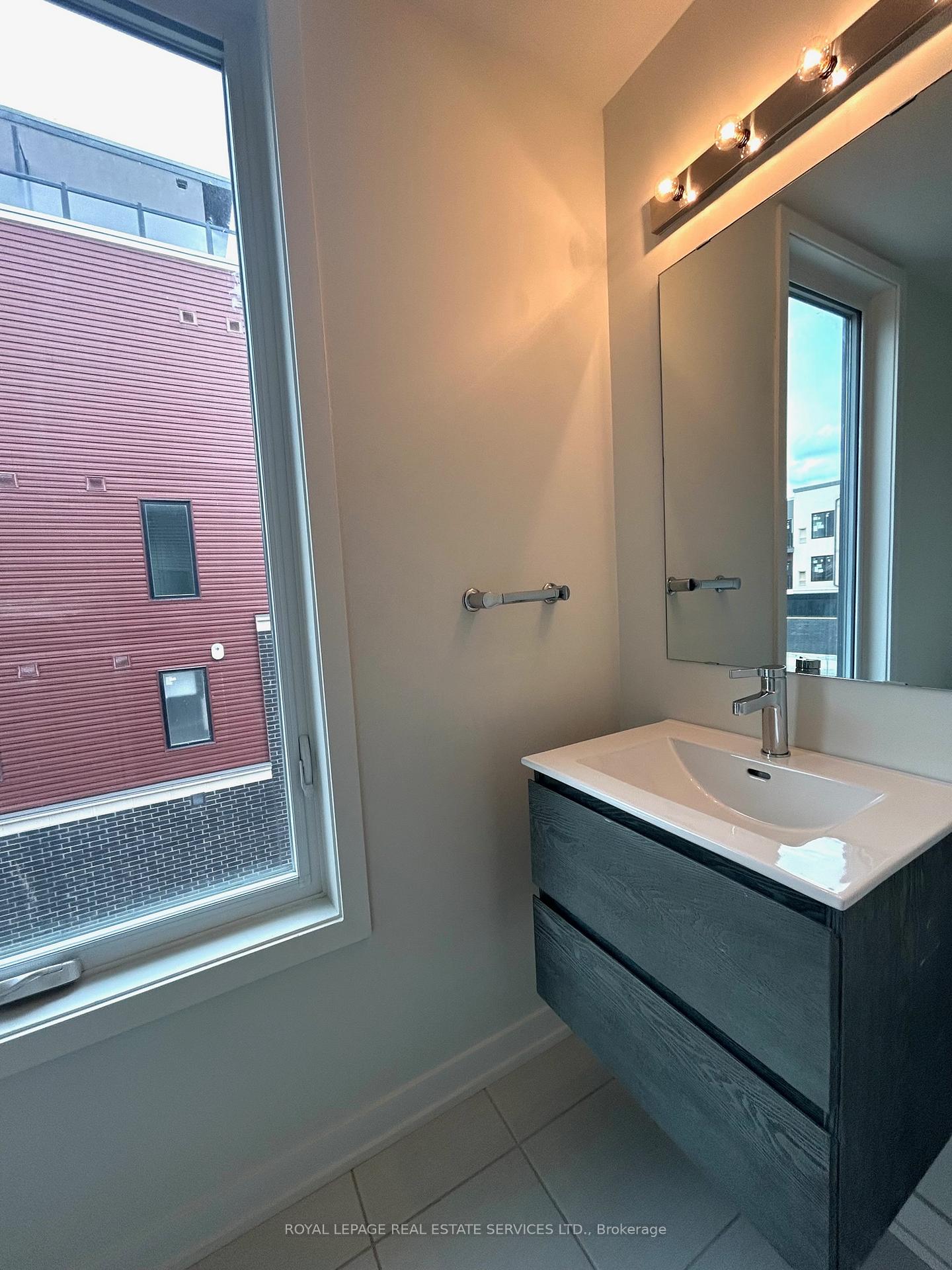 Photo 11 of Unit 18, 3405 Ridgeway Drive, Mississauga, Erin Mills — HOMEH