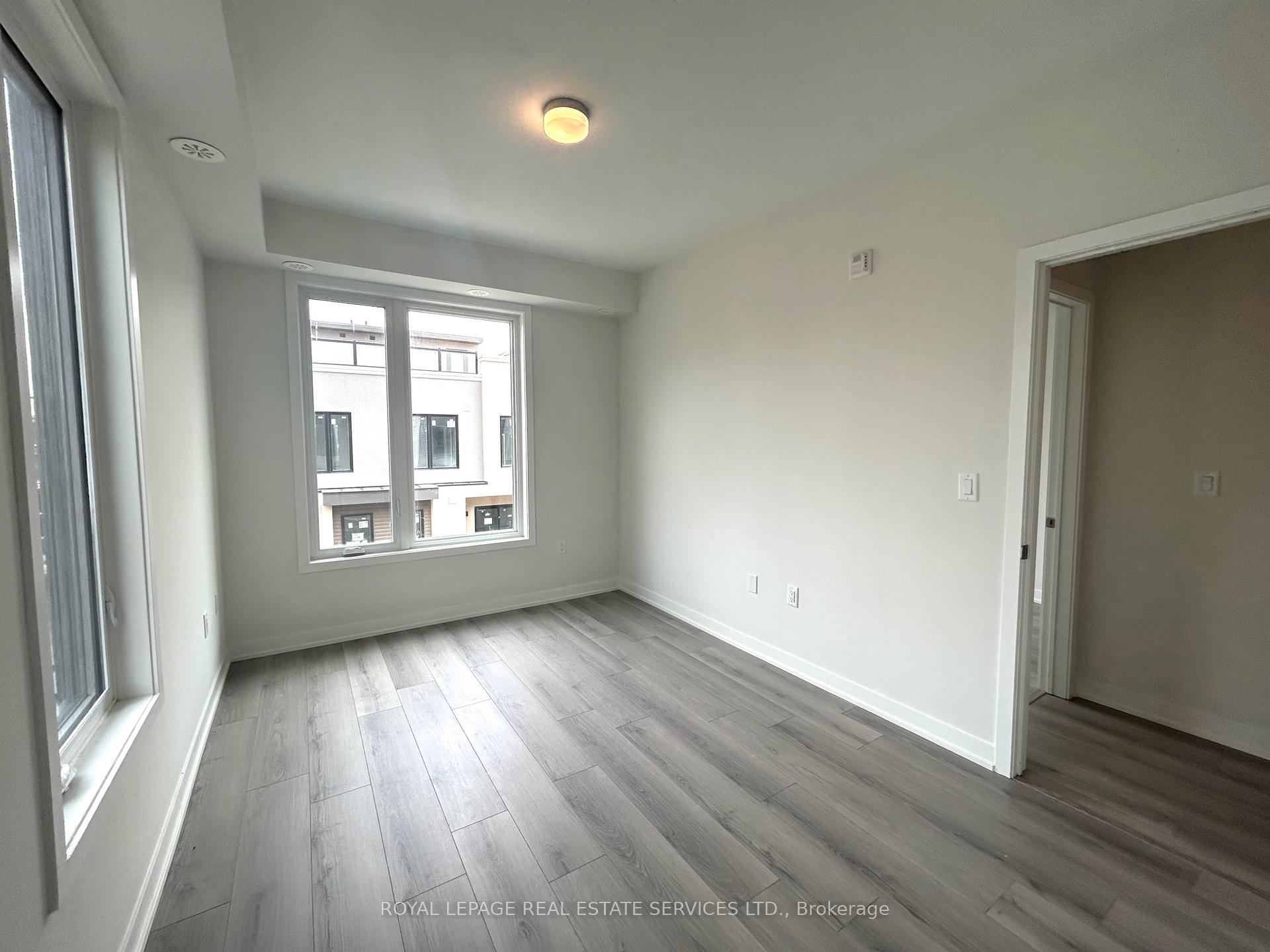 Photo 12 of Unit 18, 3405 Ridgeway Drive, Mississauga, Erin Mills — HOMEH