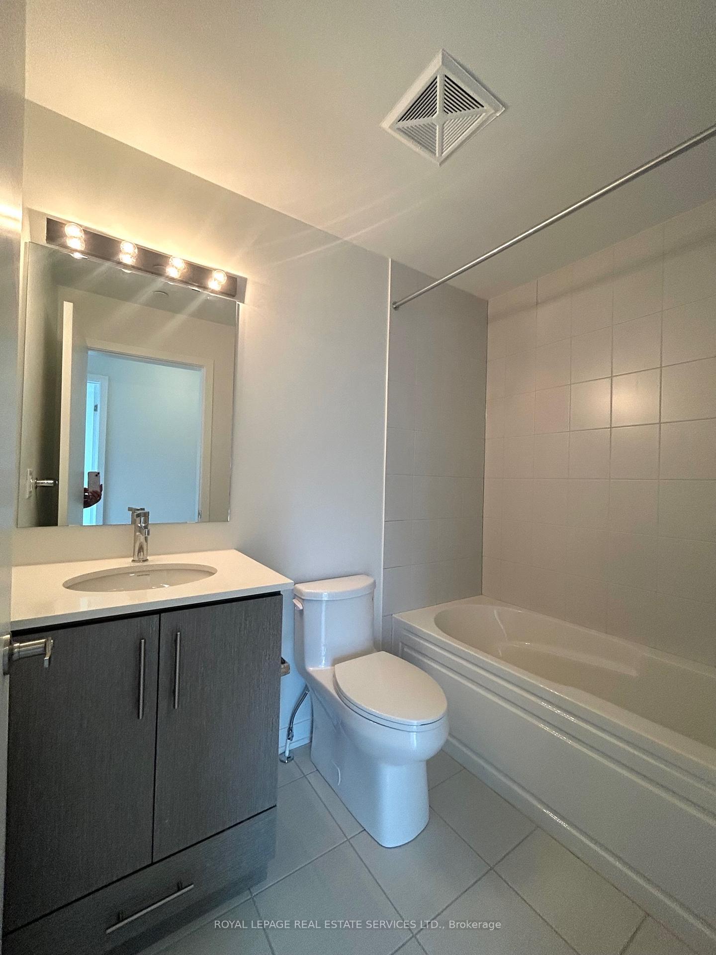 Photo 23 of Unit 18, 3405 Ridgeway Drive, Mississauga, Erin Mills — HOMEH
