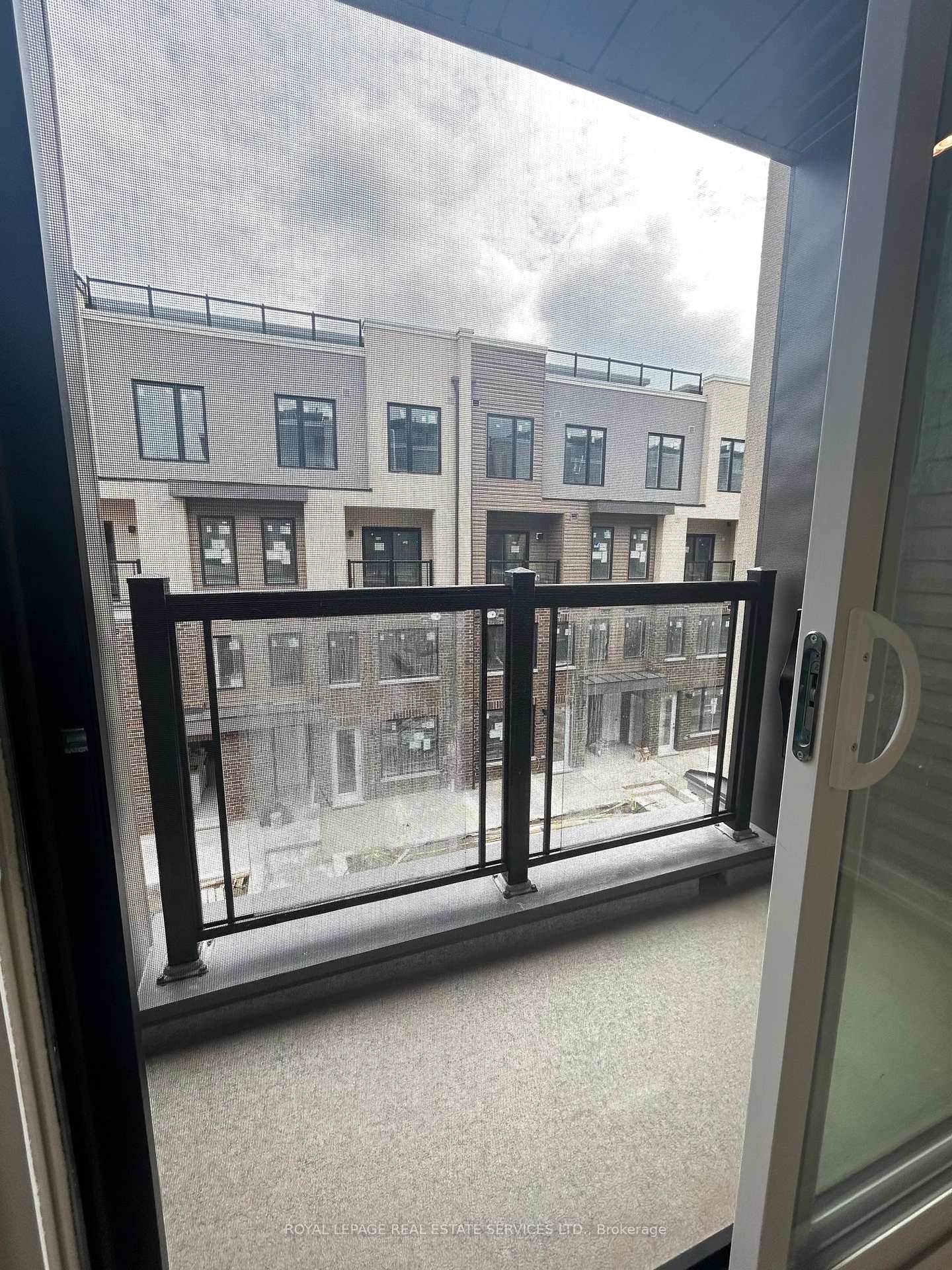 Photo 25 of Unit 18, 3405 Ridgeway Drive, Mississauga, Erin Mills — HOMEH