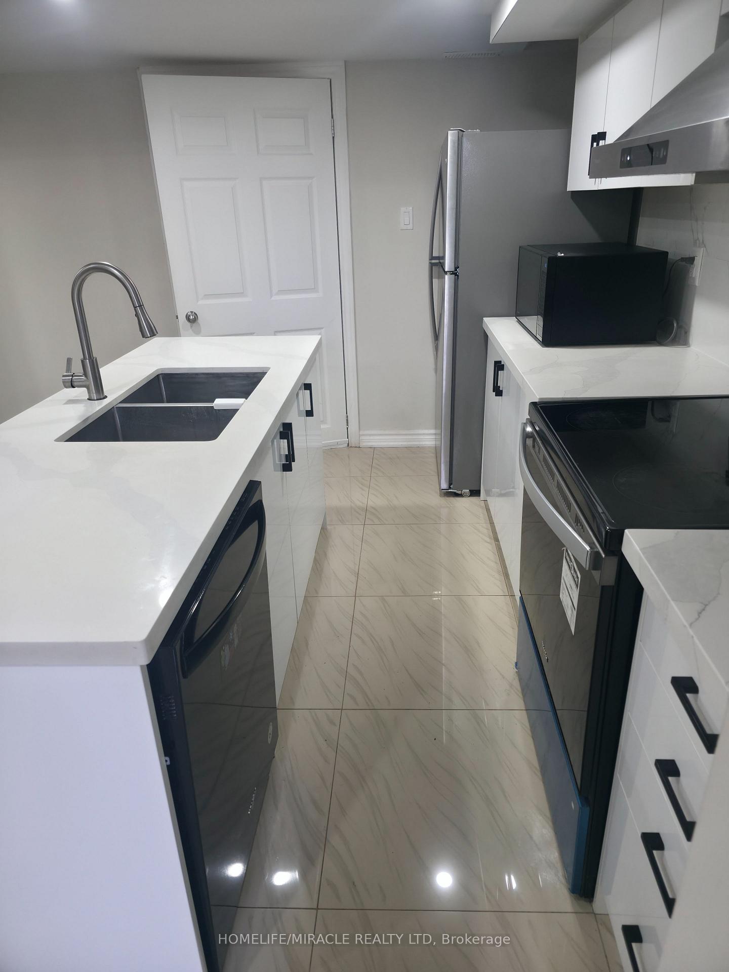 Photo 6 of Unit BSMT, 1022 Glenbourne Drive, Oshawa, Pinecrest — HOMEH