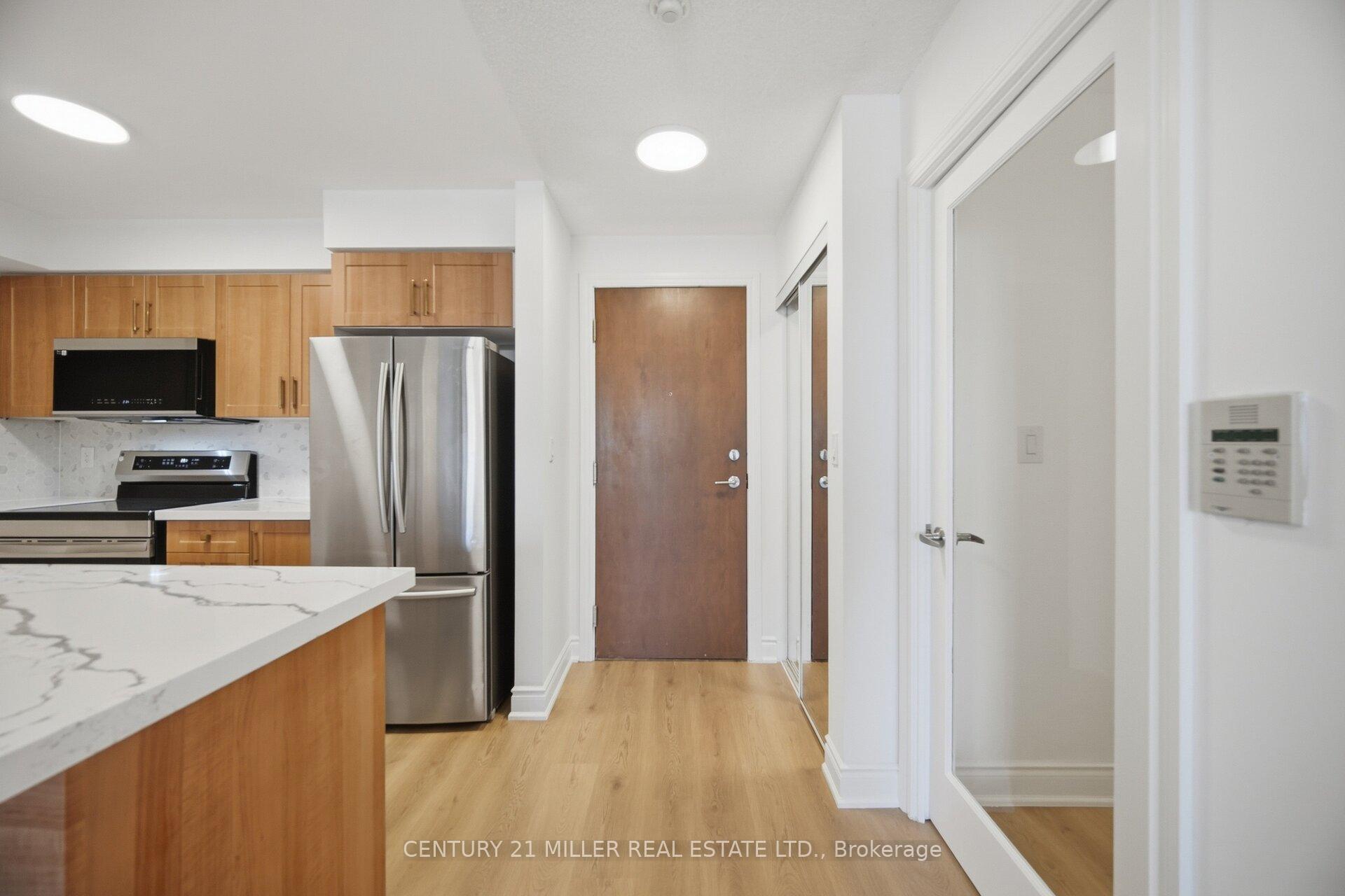 Photo 7 of Unit 1203, 310 Burnhamthorpe Road W, Mississauga, City Centre — HOMEH