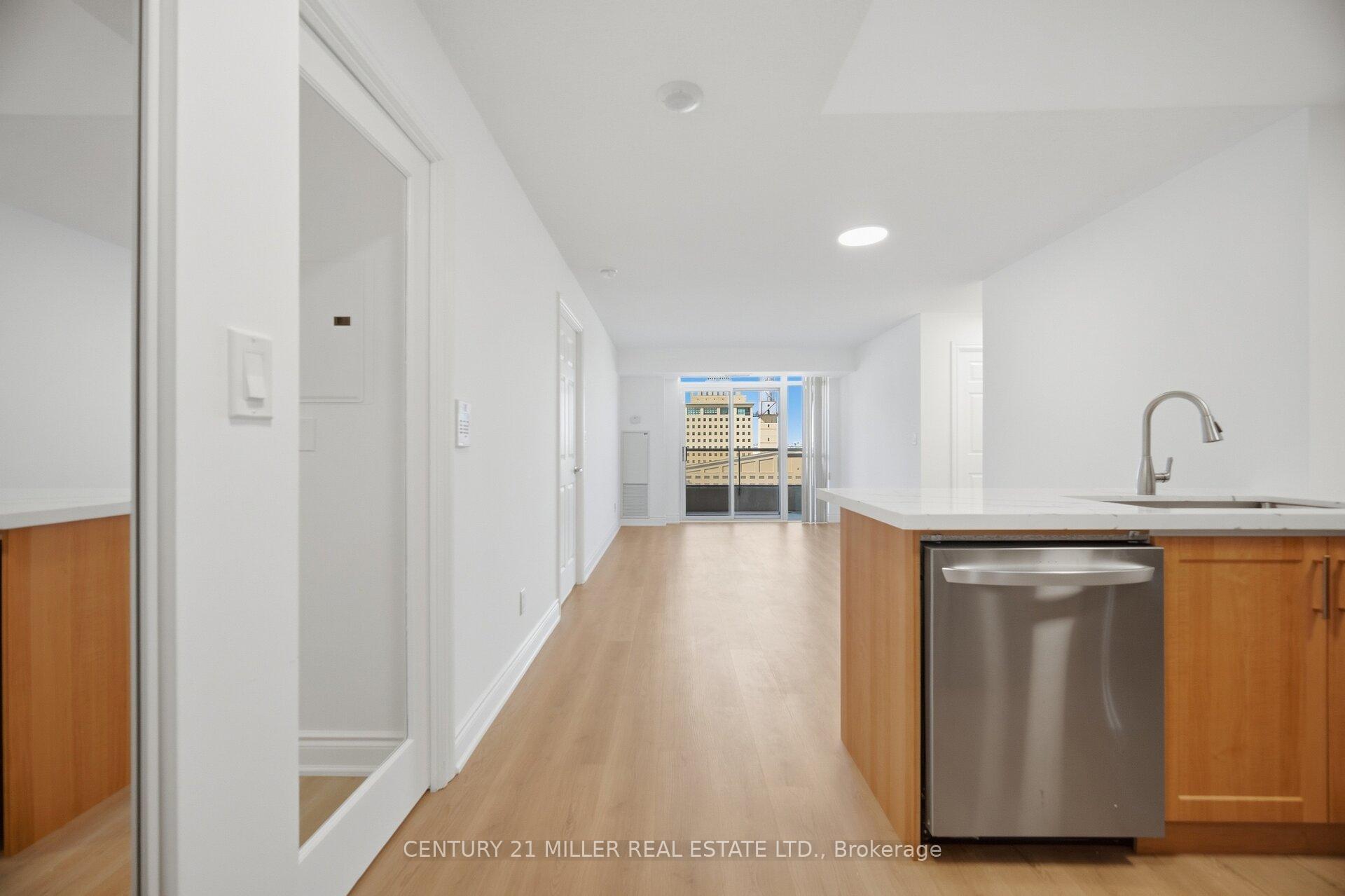 Photo 8 of Unit 1203, 310 Burnhamthorpe Road W, Mississauga, City Centre — HOMEH