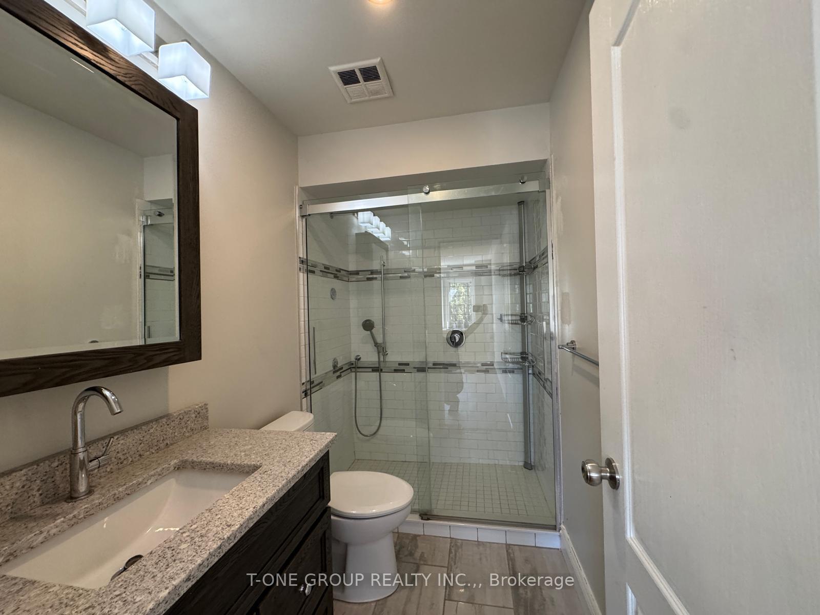 Photo 16 of 138 Denise Circle, Newmarket, Summerhill Estates — HOMEH