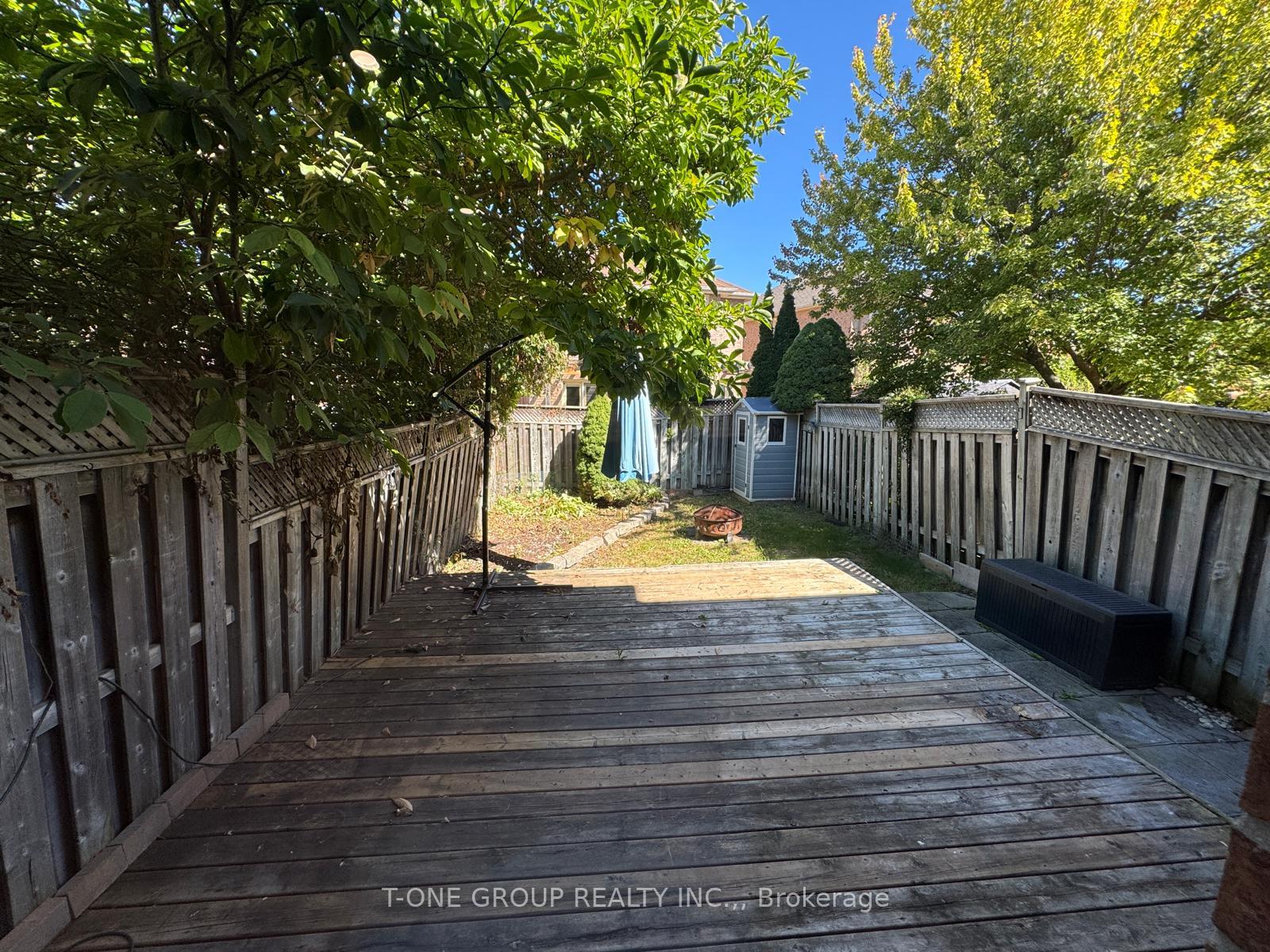 Photo 26 of 138 Denise Circle, Newmarket, Summerhill Estates — HOMEH
