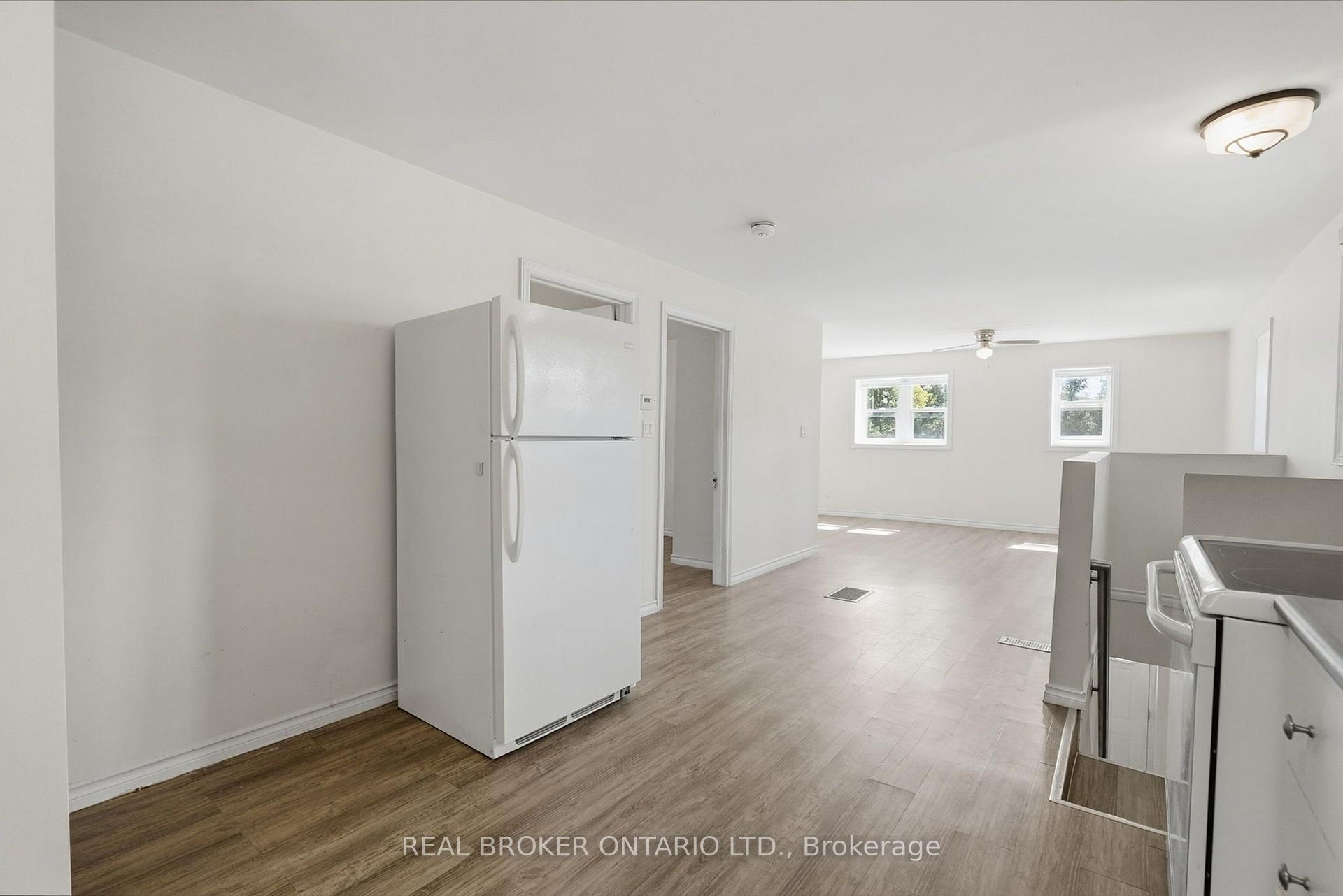 Photo 7 of 6 Temperance Street, Uxbridge, Rural Uxbridge — HOMEH