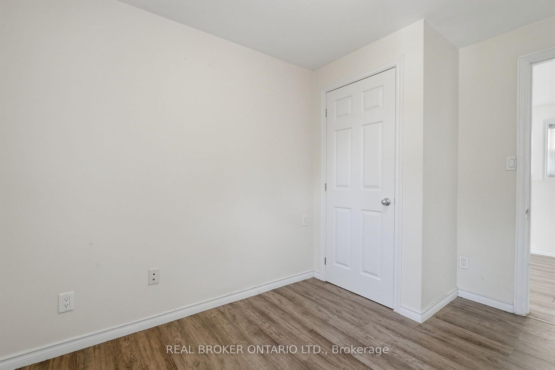 Photo 11 of 6 Temperance Street, Uxbridge, Rural Uxbridge — HOMEH