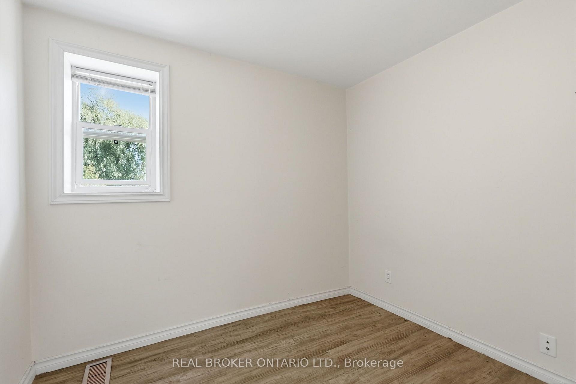 Photo 14 of 6 Temperance Street, Uxbridge, Rural Uxbridge — HOMEH