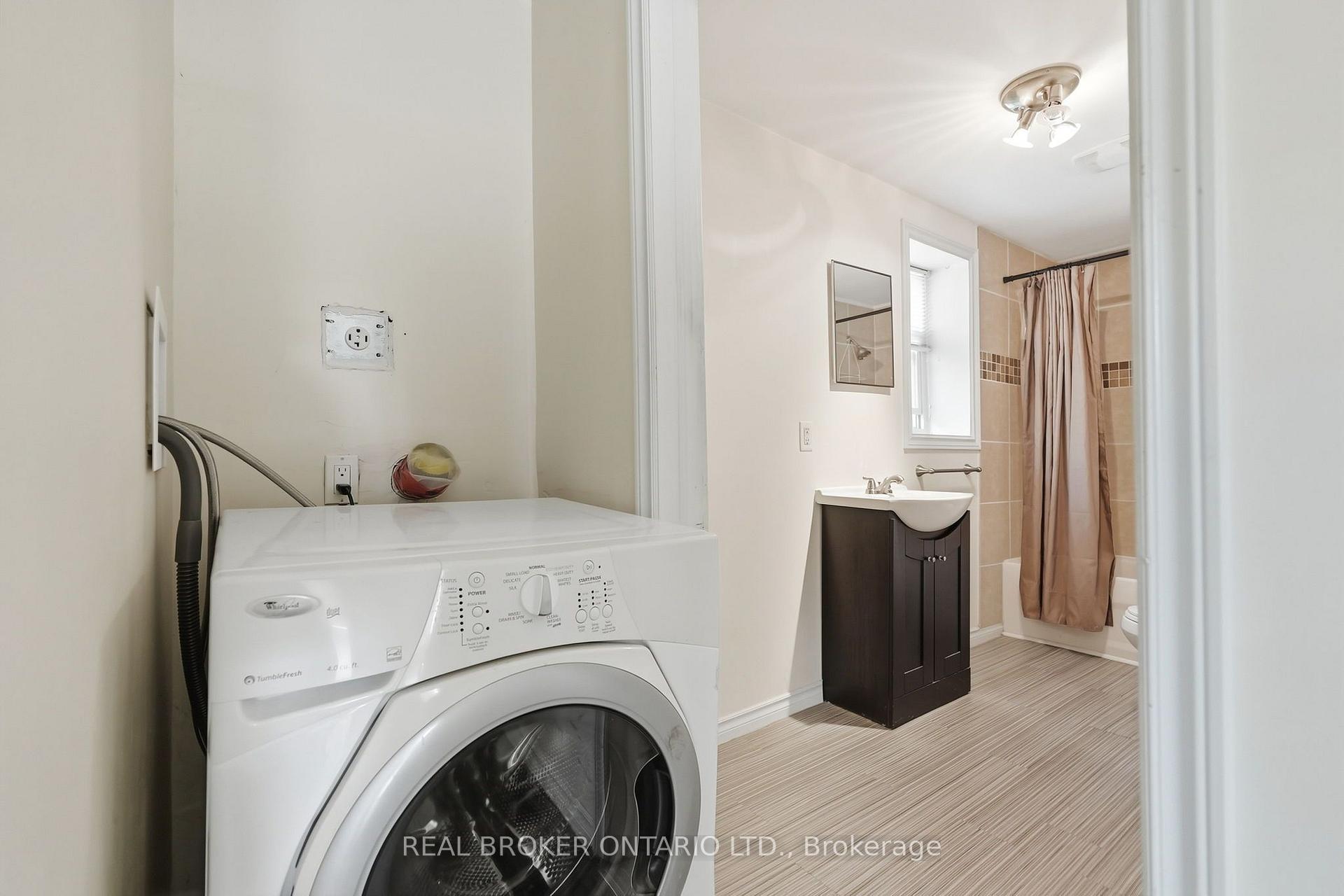 Photo 15 of 6 Temperance Street, Uxbridge, Rural Uxbridge — HOMEH