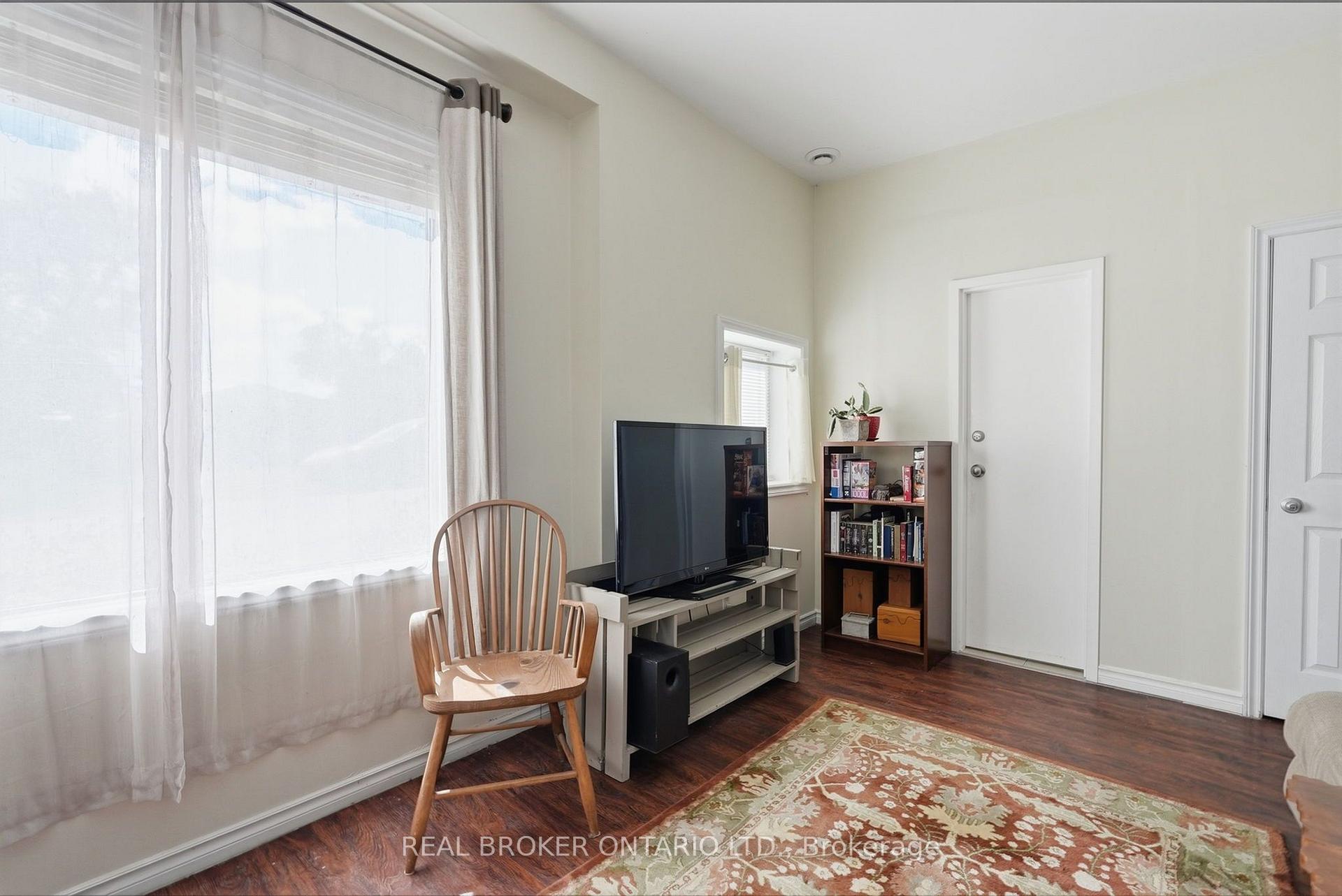 Photo 21 of 6 Temperance Street, Uxbridge, Rural Uxbridge — HOMEH