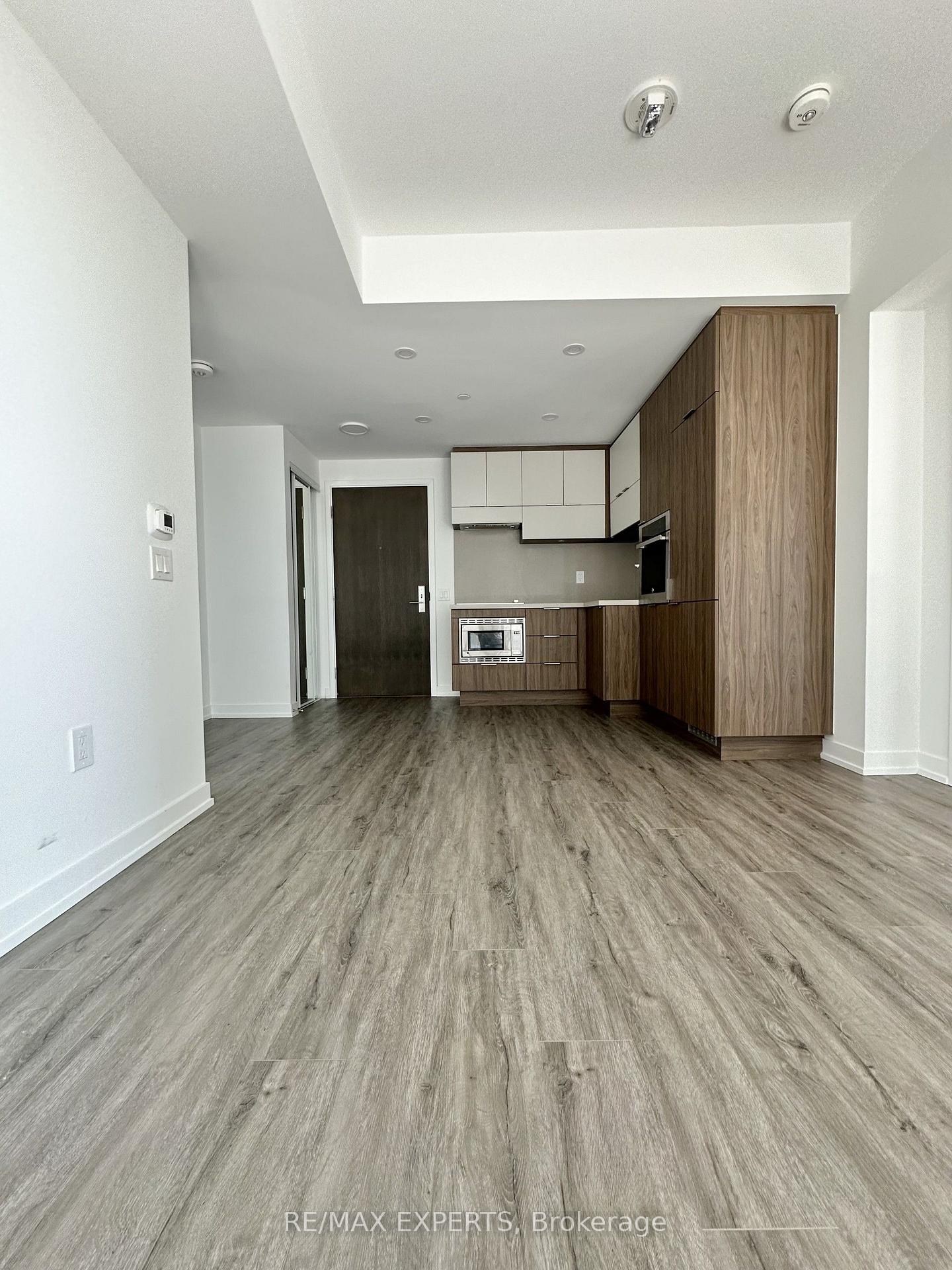 Photo 10 of Unit 2707, 39 Roehampton Road, Toronto, Mount Pleasant West — HOMEH