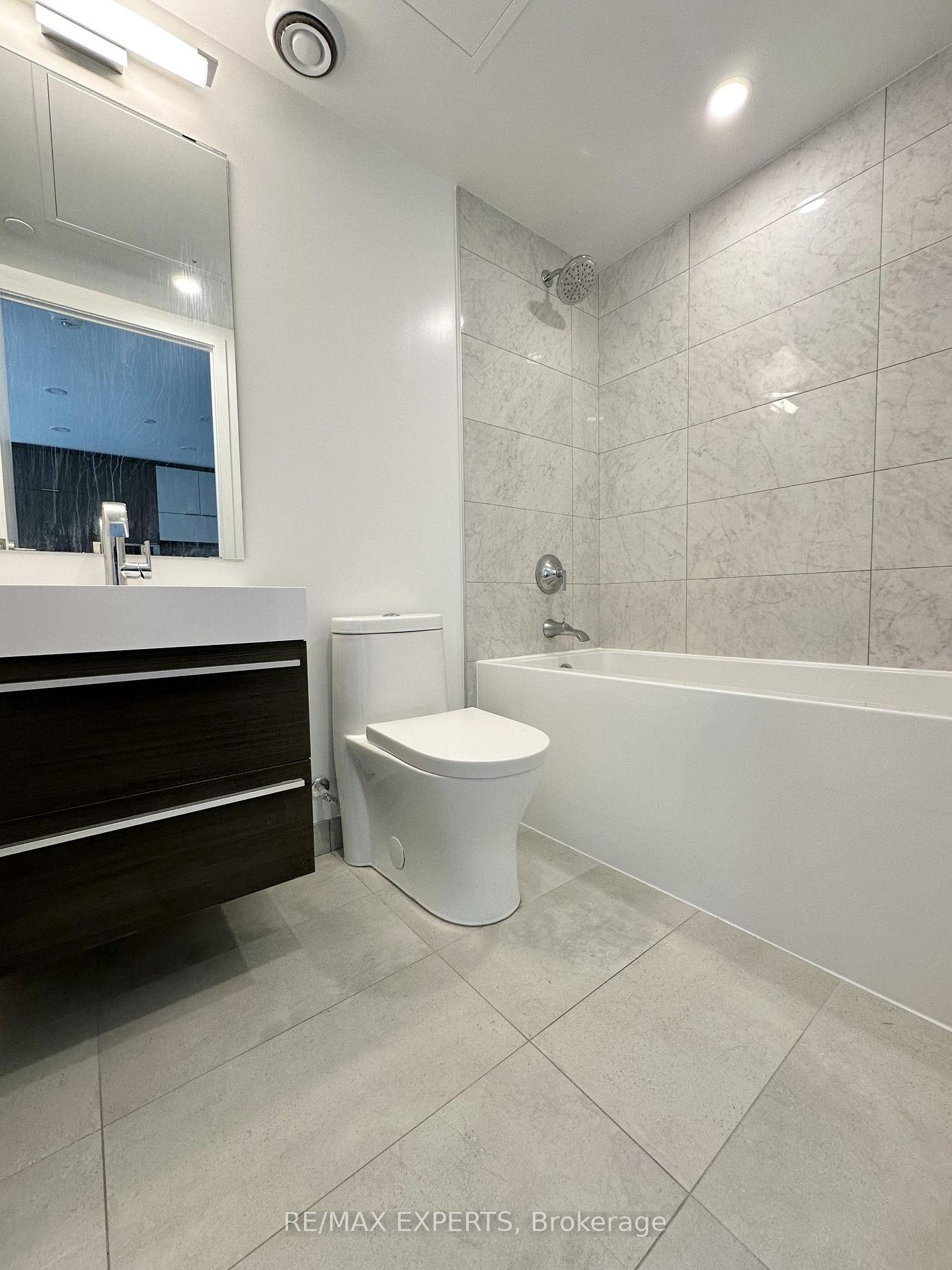 Photo 12 of Unit 2707, 39 Roehampton Road, Toronto, Mount Pleasant West — HOMEH