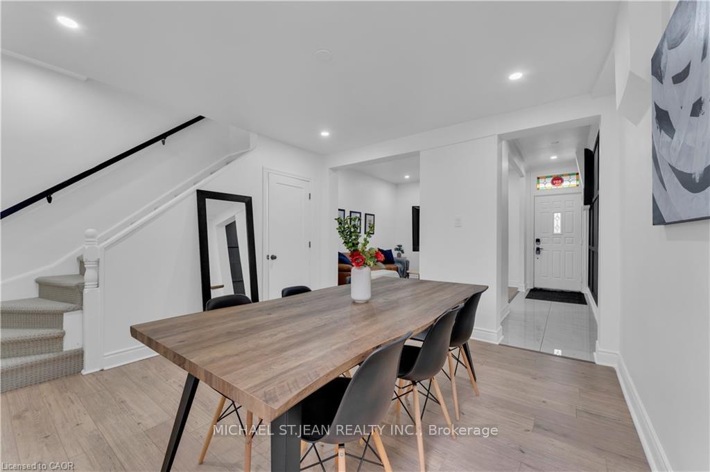 Photo 4 of 237 West Avenue, Hamilton, North End — HOMEH