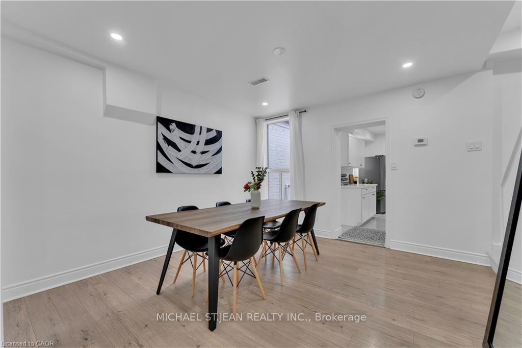 Photo 2 of 237 West Avenue, Hamilton, North End — HOMEH