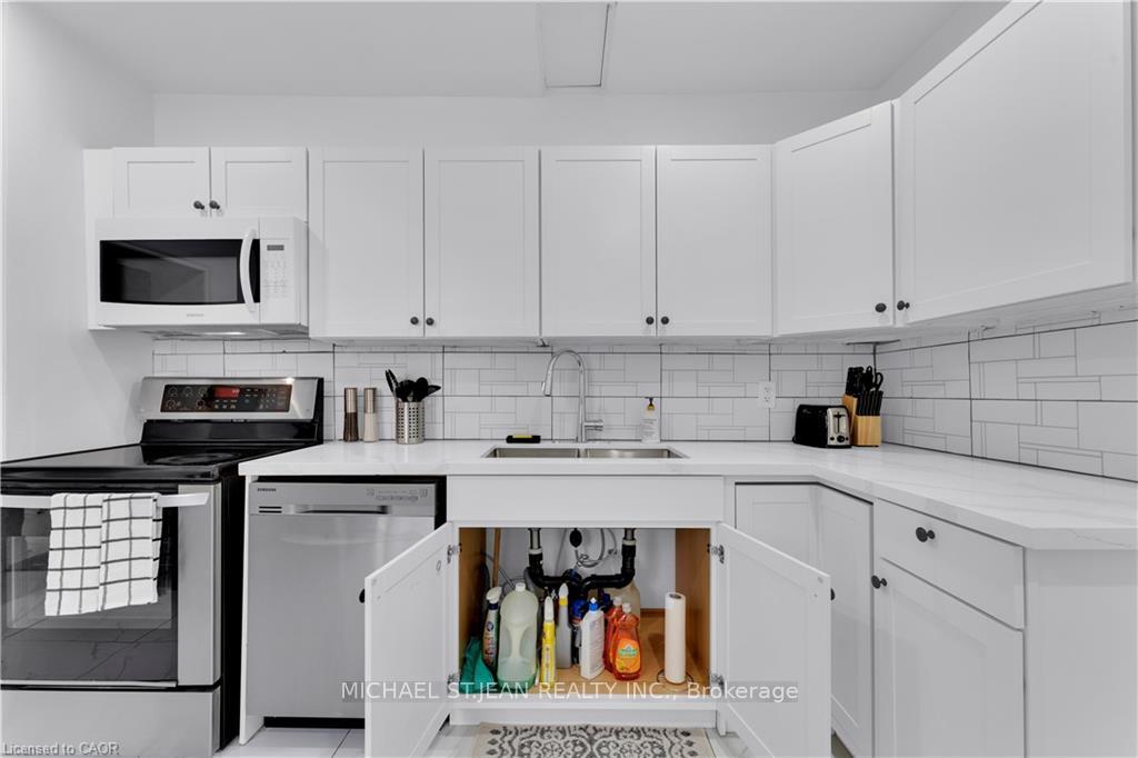 Photo 15 of 237 West Avenue, Hamilton, North End — HOMEH