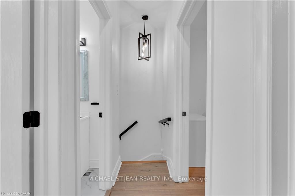 Photo 24 of 237 West Avenue, Hamilton, North End — HOMEH