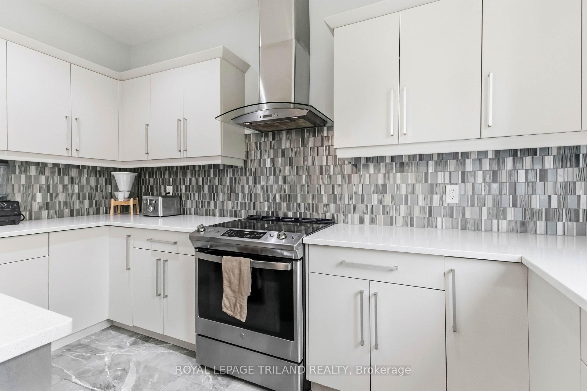 Photo 20 of 1312 Sandbar Street, London, North I — HOMEH