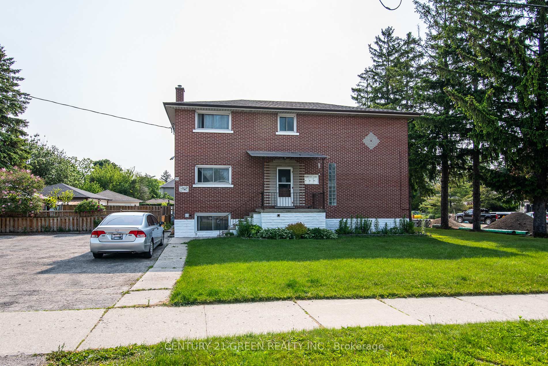 Photo 4 of 129 River Road E, Kitchener, Heritage Park/Rosemount — HOMEH