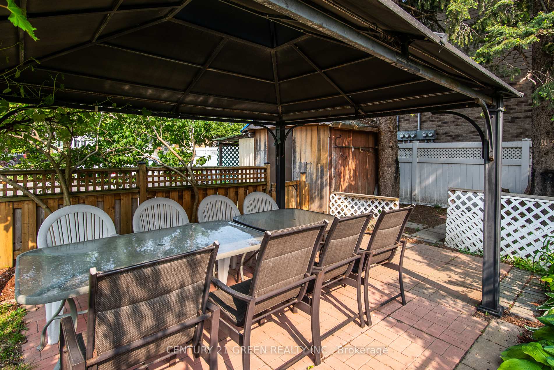 Photo 11 of 129 River Road E, Kitchener, Heritage Park/Rosemount — HOMEH