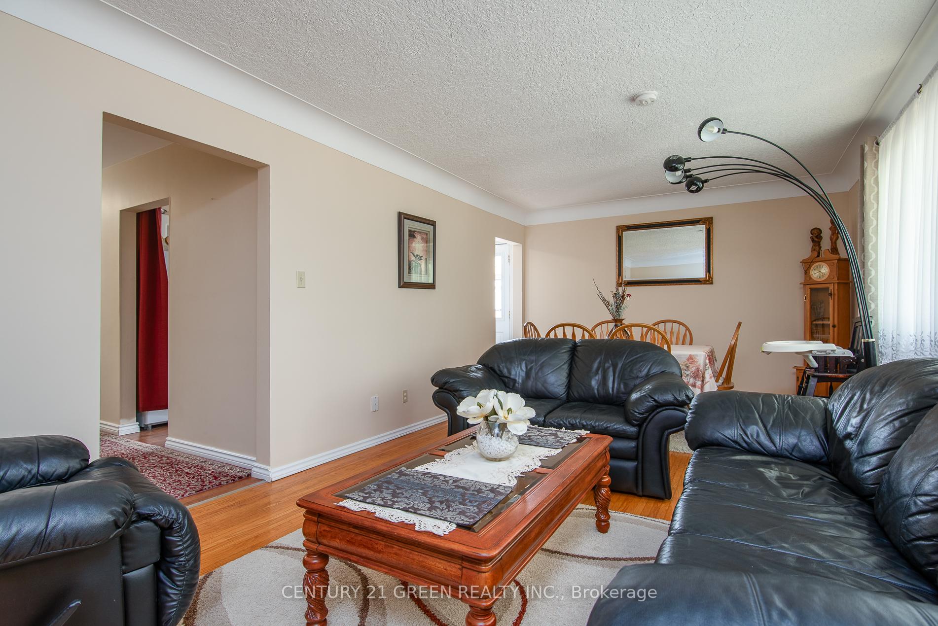 Photo 14 of 129 River Road E, Kitchener, Heritage Park/Rosemount — HOMEH