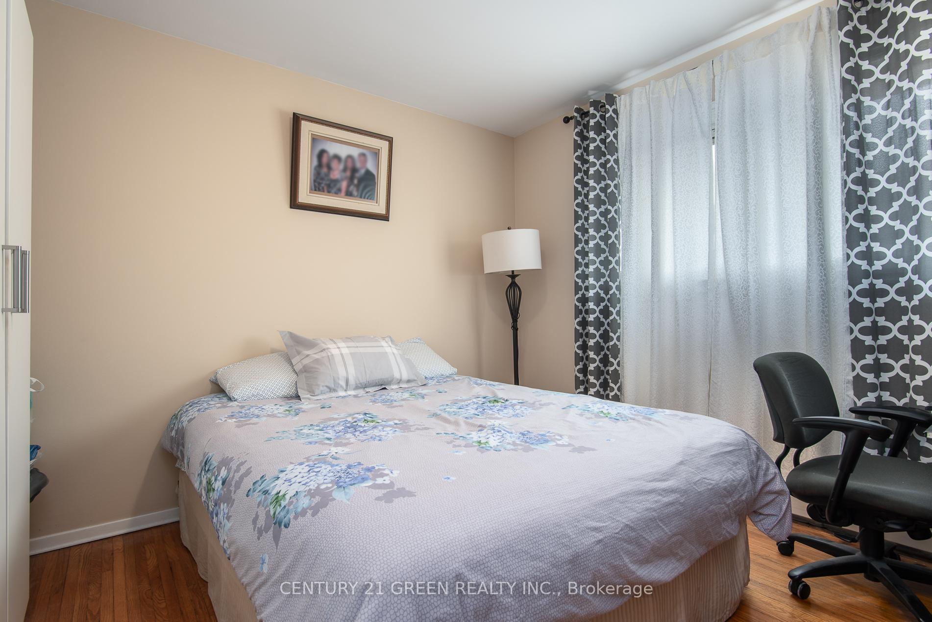 Photo 25 of 129 River Road E, Kitchener, Heritage Park/Rosemount — HOMEH